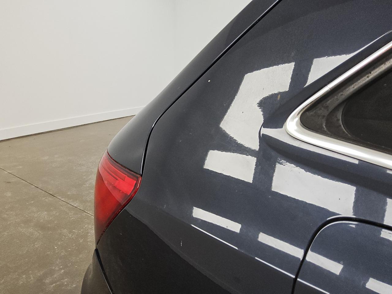 2014 Audi Q5 Premium Plus Blue vin: WA1DGAFP8EA062071 Damage: Right Qtr Panel, Heavy Scratch, 1/8 To 1/2 Inch