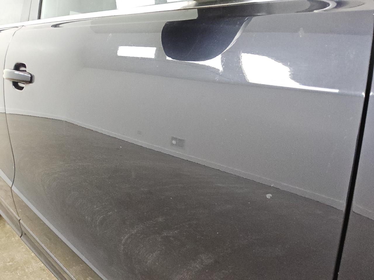 2014 Audi Q5 Premium Plus Blue vin: WA1DGAFP8EA062071 Damage: Right Front Door, Heavy Scratch, 1/8 To 1/2 Inch