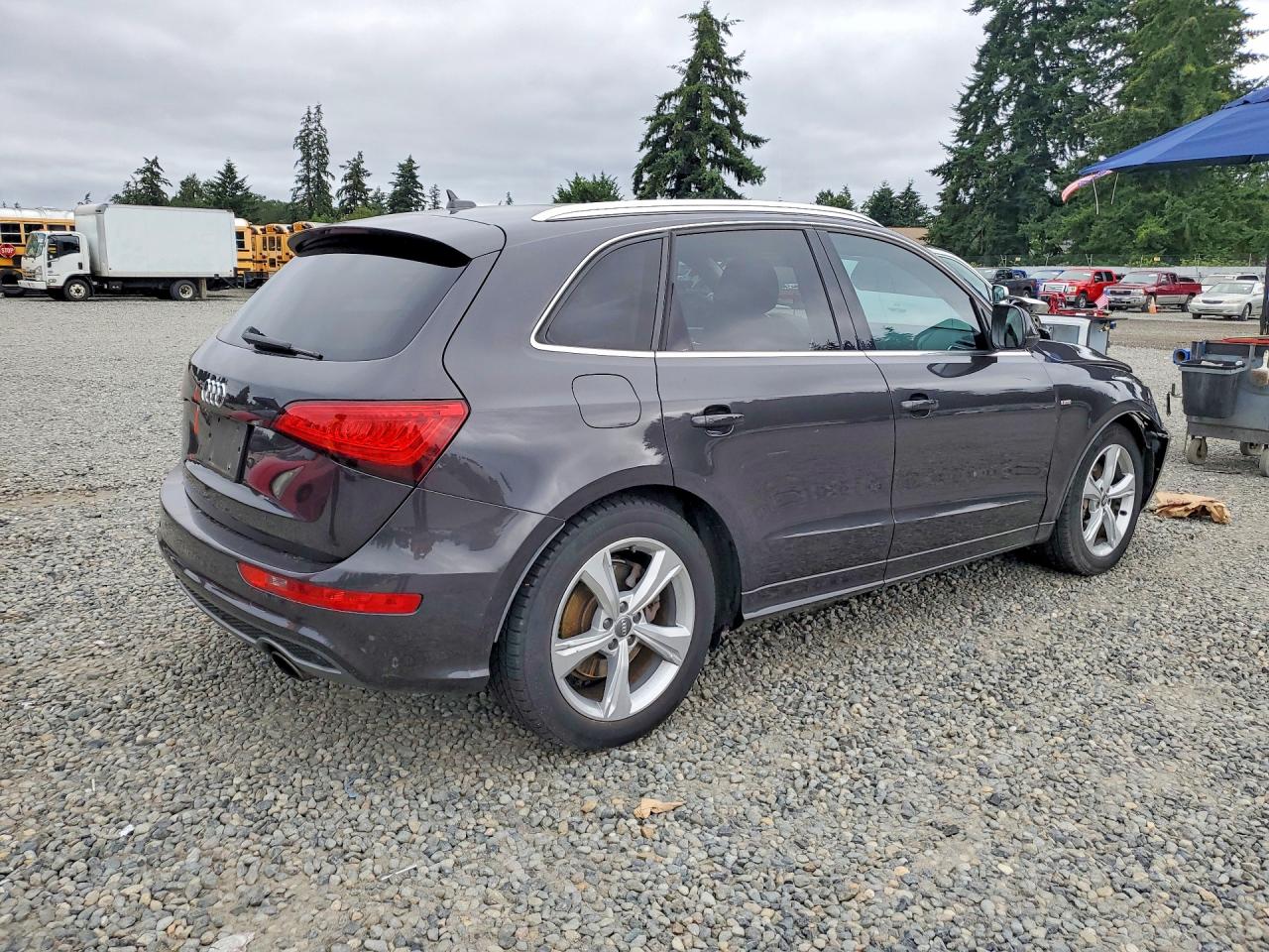 2014 Audi Q5 Premium Plus Gray vin: WA1DGAFP9EA054822