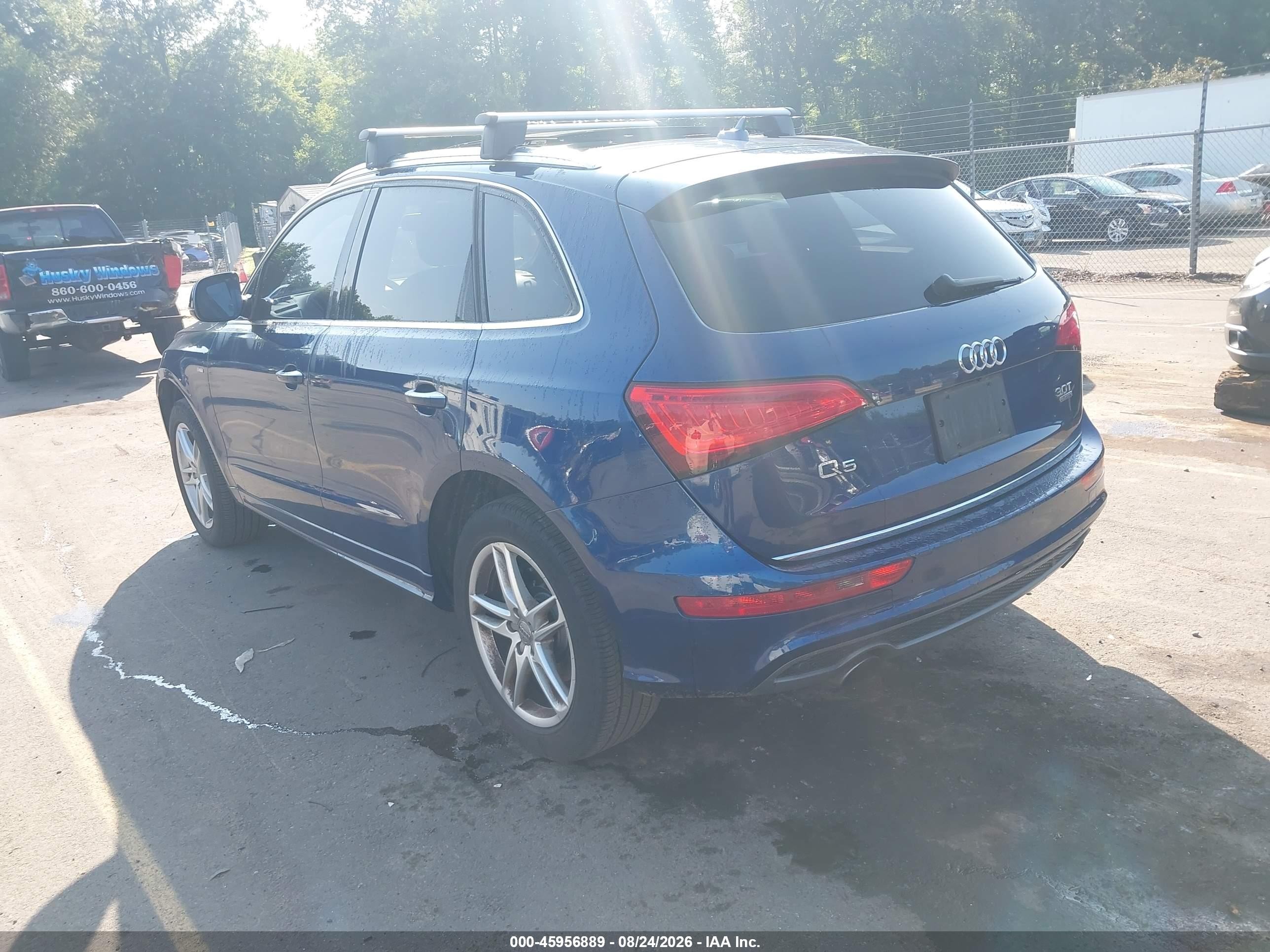 2015 Audi Q5 3.0t Premium Plus Синий vin: WA1DGAFP9FA072691