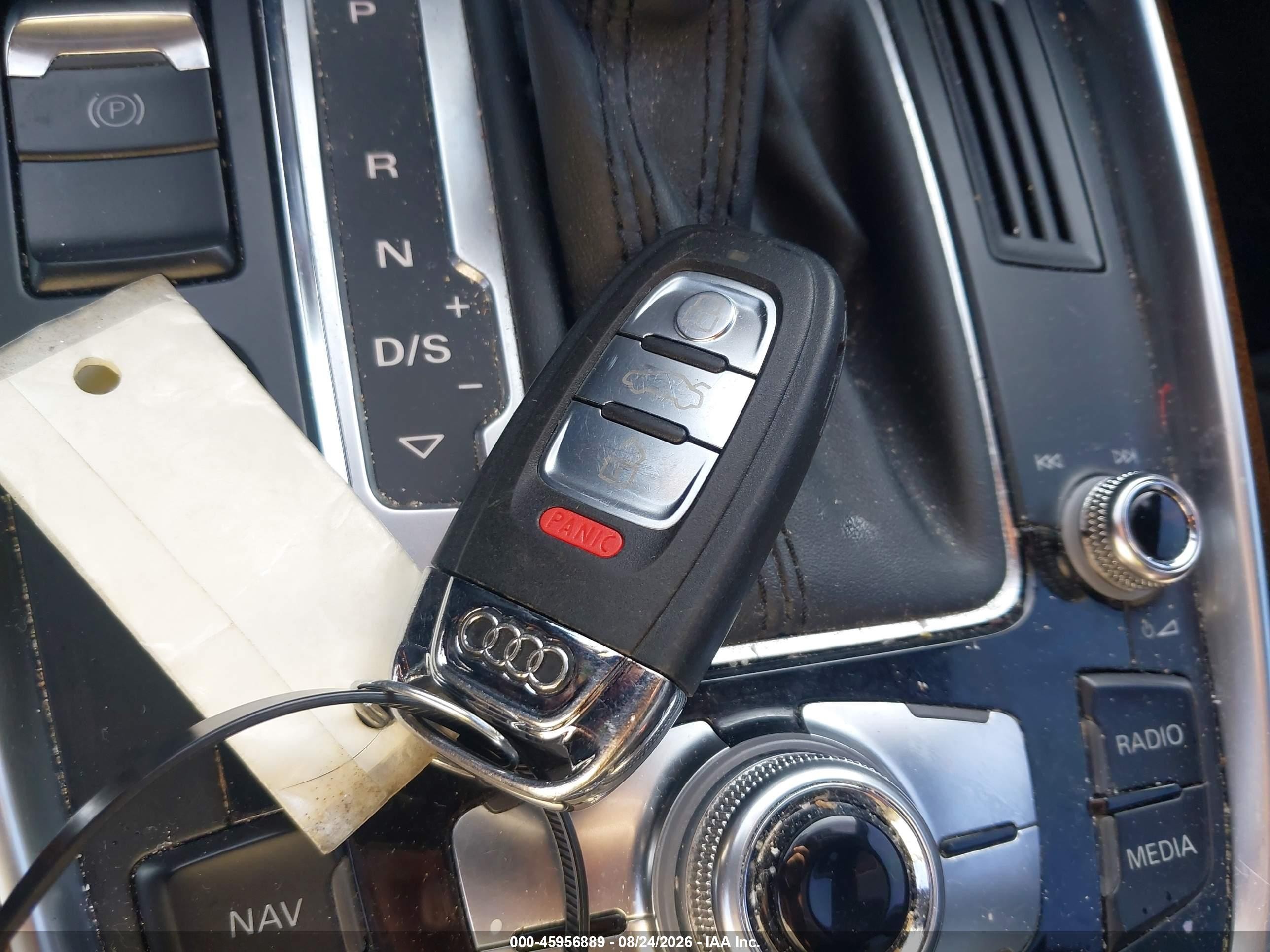 2015 Audi Q5 3.0t Premium Plus Синий vin: WA1DGAFP9FA072691