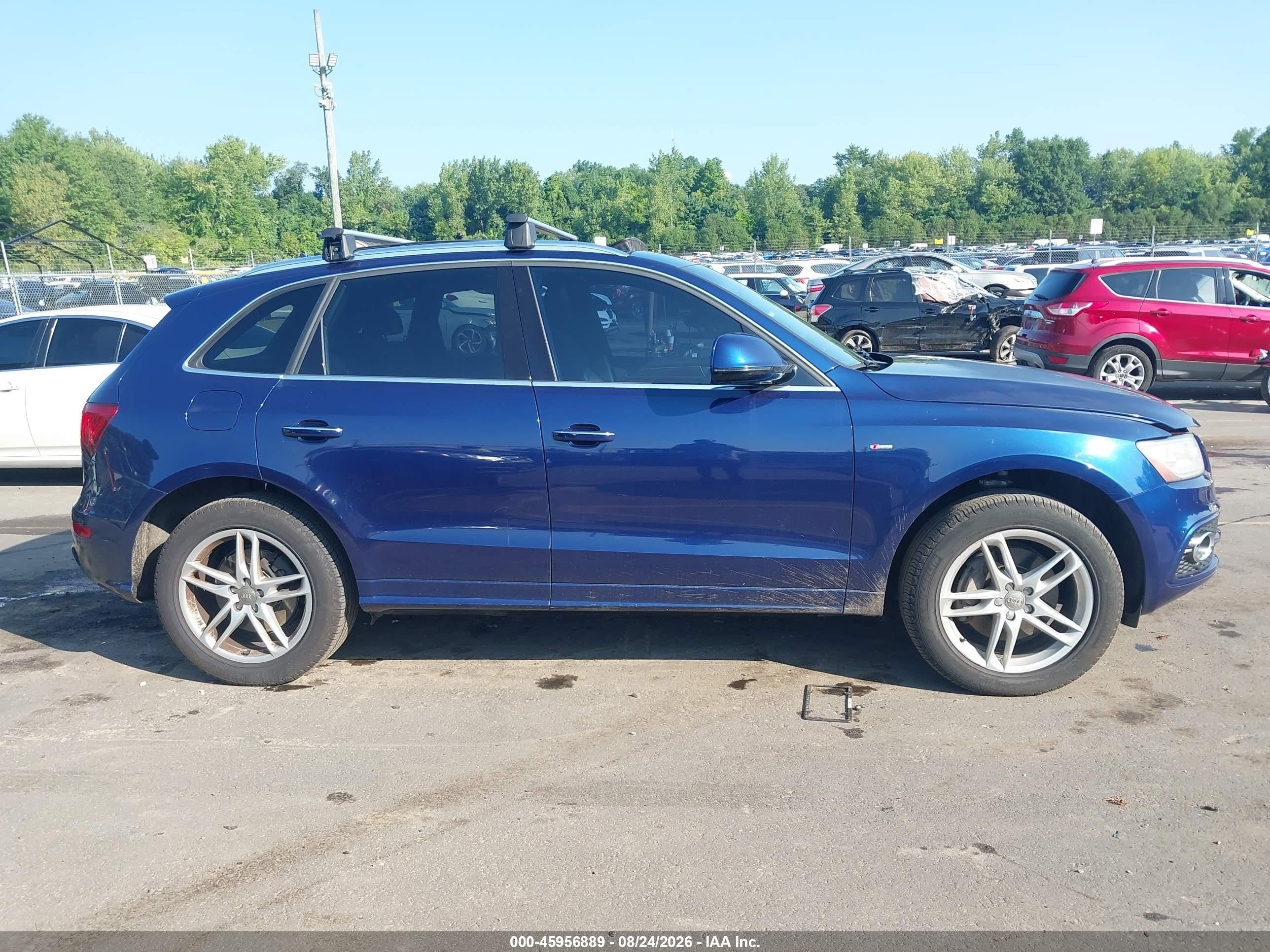 2015 Audi Q5 3.0t Premium Plus Синий vin: WA1DGAFP9FA072691