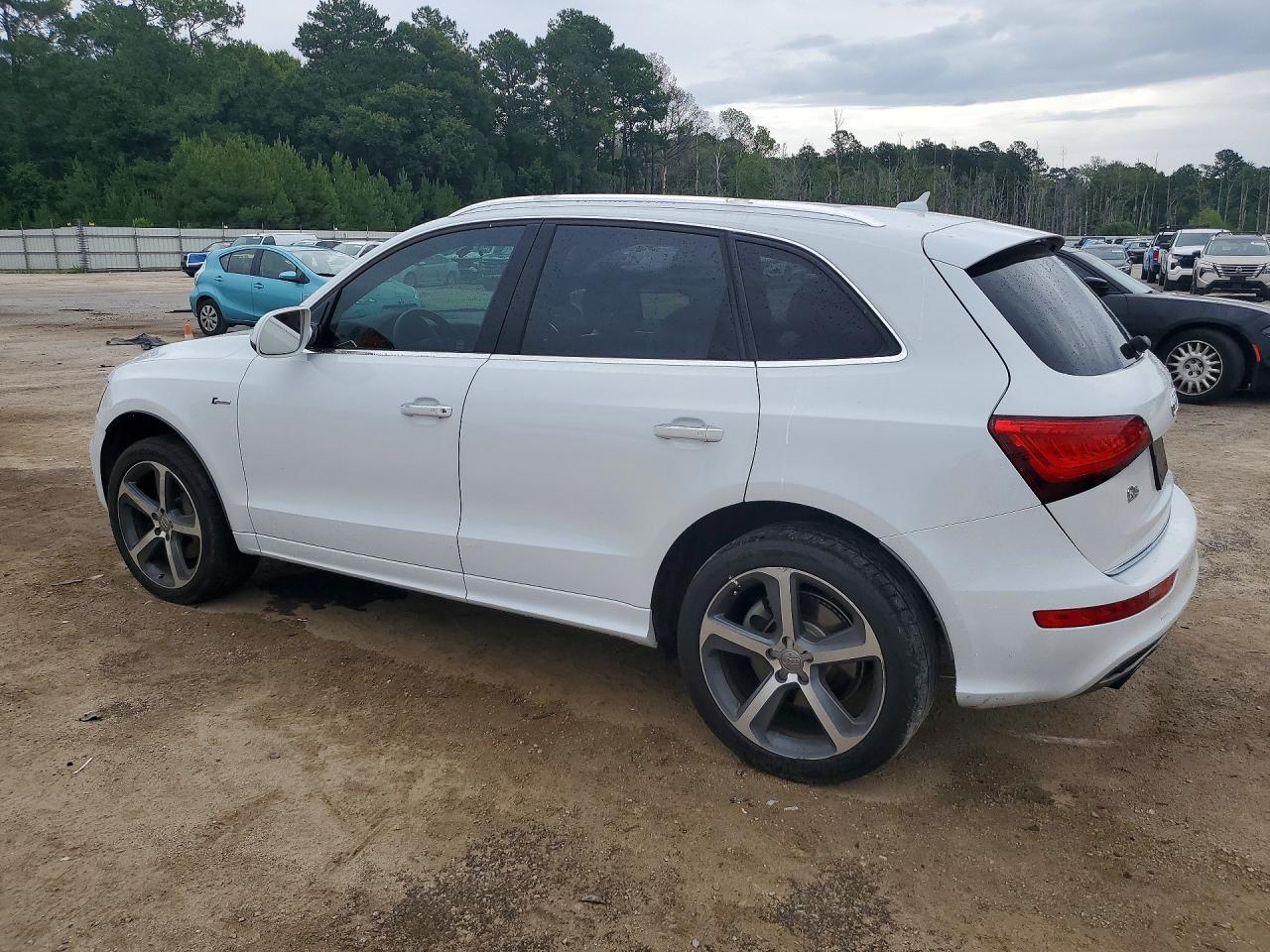 2015 Audi Q5 Premium Plus White vin: WA1DGAFP9FA123090