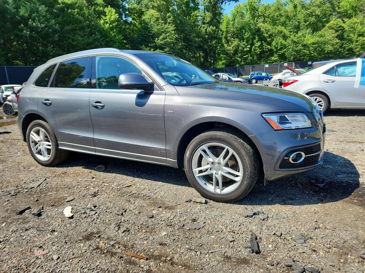 2014 Audi Q5 Premium Plus Gray vin: WA1DGAFPXEA110170