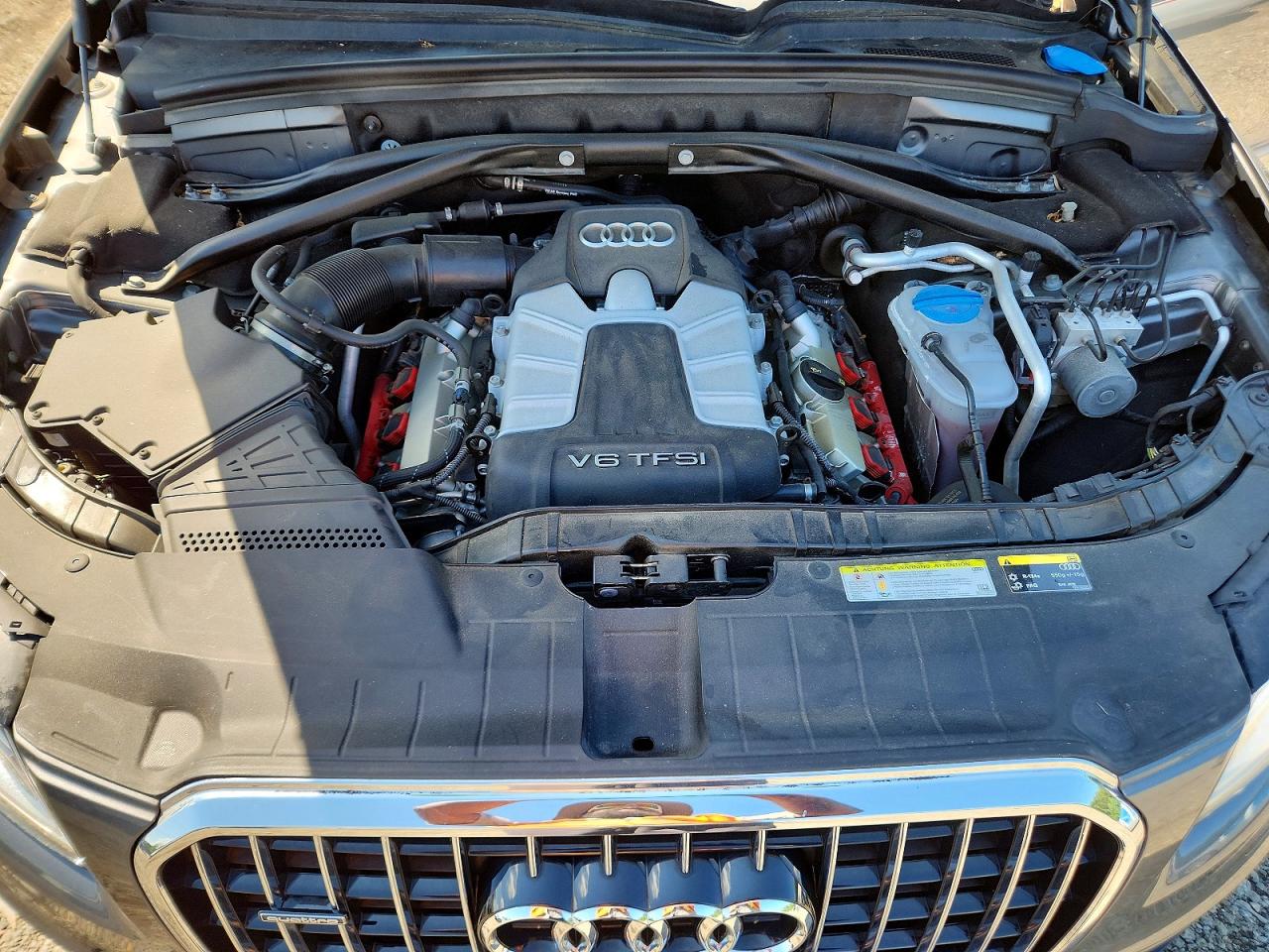 2014 Audi Q5 Premium Plus Gray vin: WA1DGAFPXEA110170