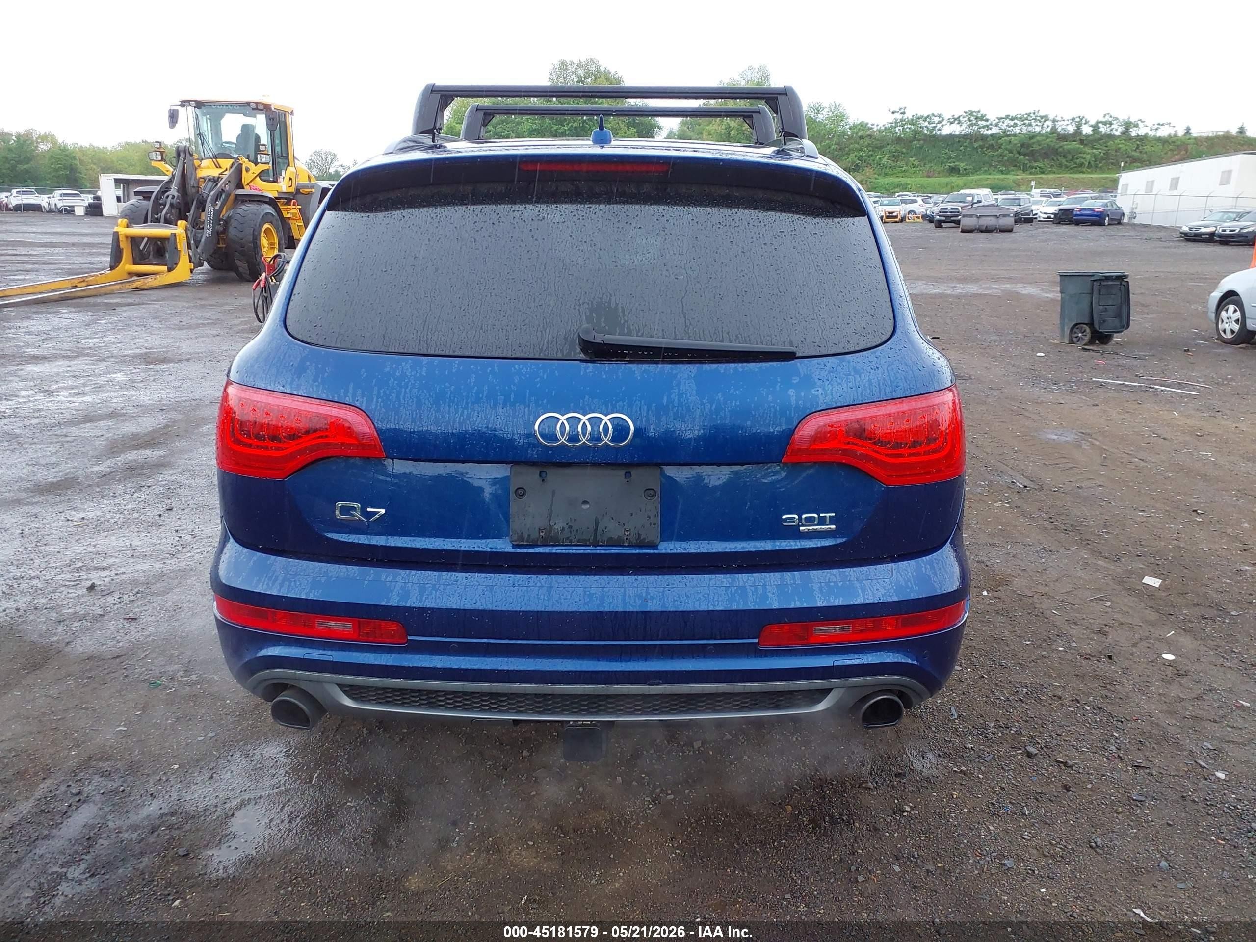 2014 Audi Q7 3.0t S Line Prestige Dark Blue vin: WA1DGBFE0ED010923