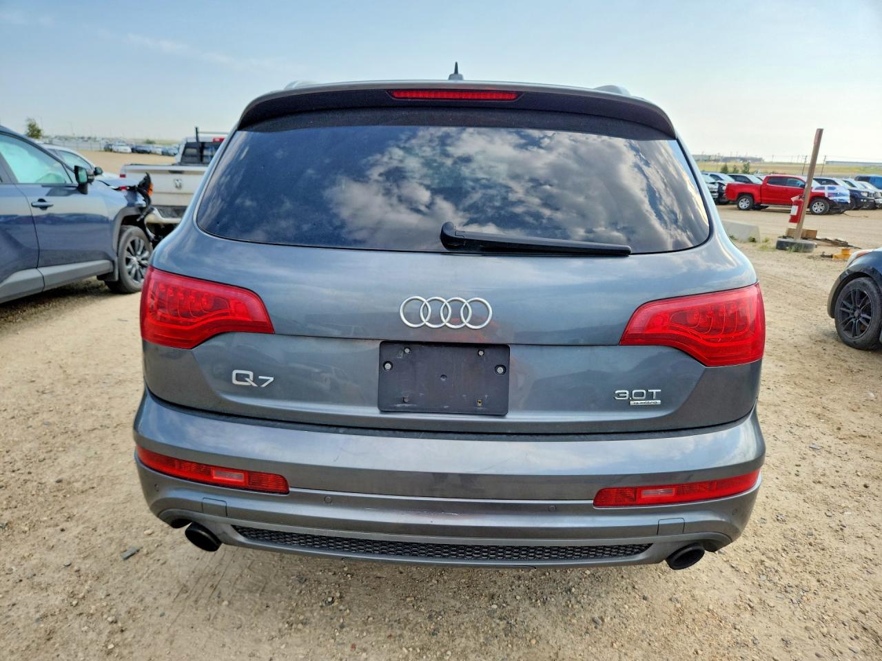 2011 Audi Q7 Prestige Gray vin: WA1DGCFE2BD005627