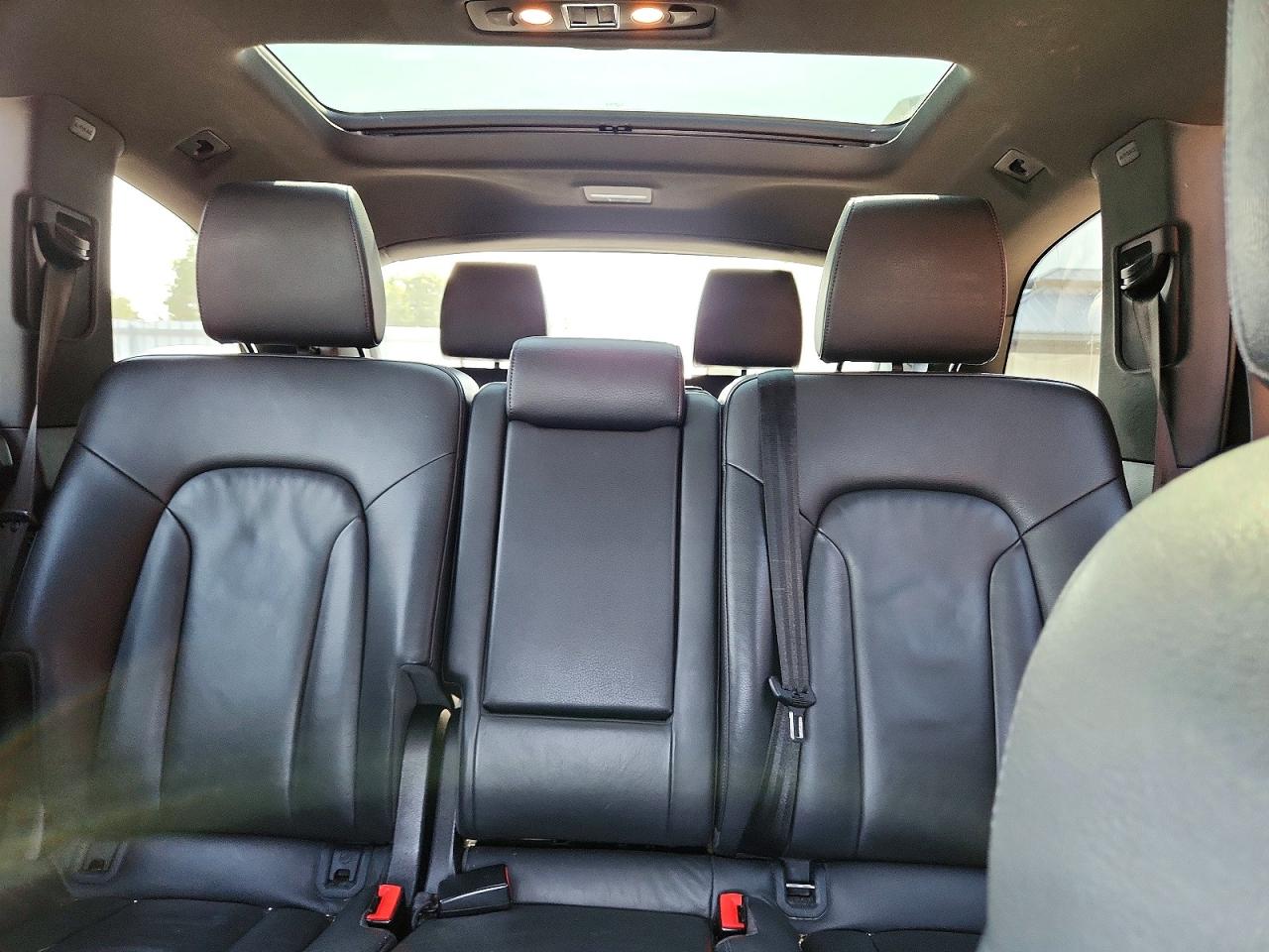 2014 Audi Q7 Prestige Silver vin: WA1DGCFE5ED014763