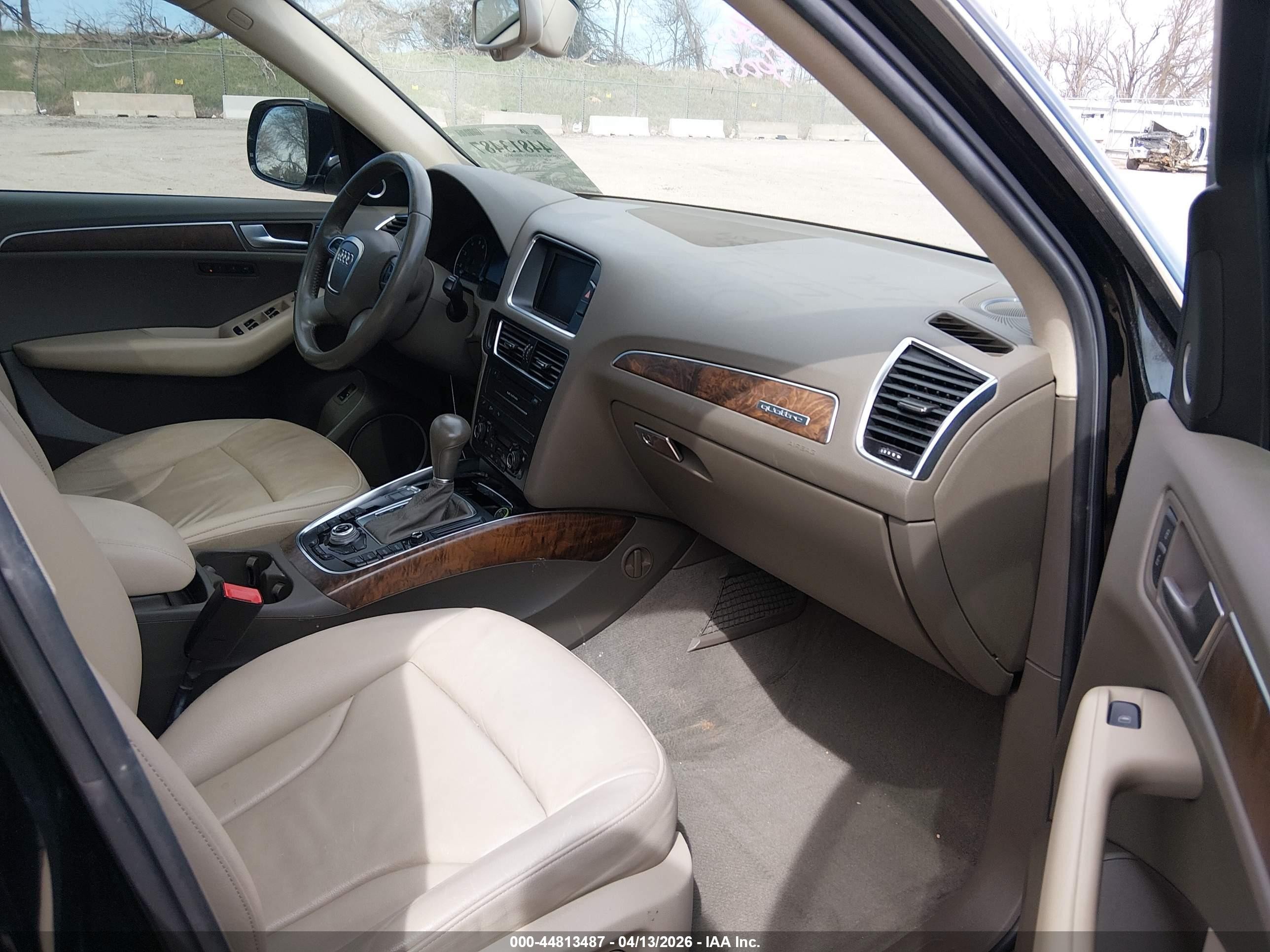 2011 Audi Q5 3.2 Premium Plus Black vin: WA1DKAFP0BA011836