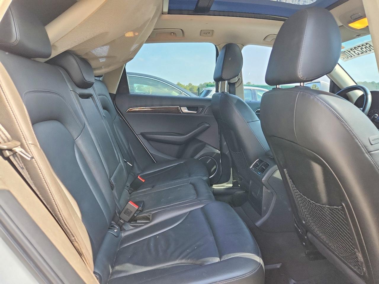 2011 Audi Q5 Premium Plus White vin: WA1DKAFP0BA116991