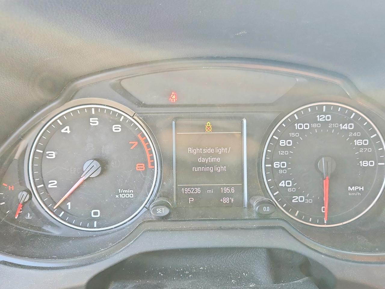 2011 Audi Q5 Premium Plus White vin: WA1DKAFP0BA116991