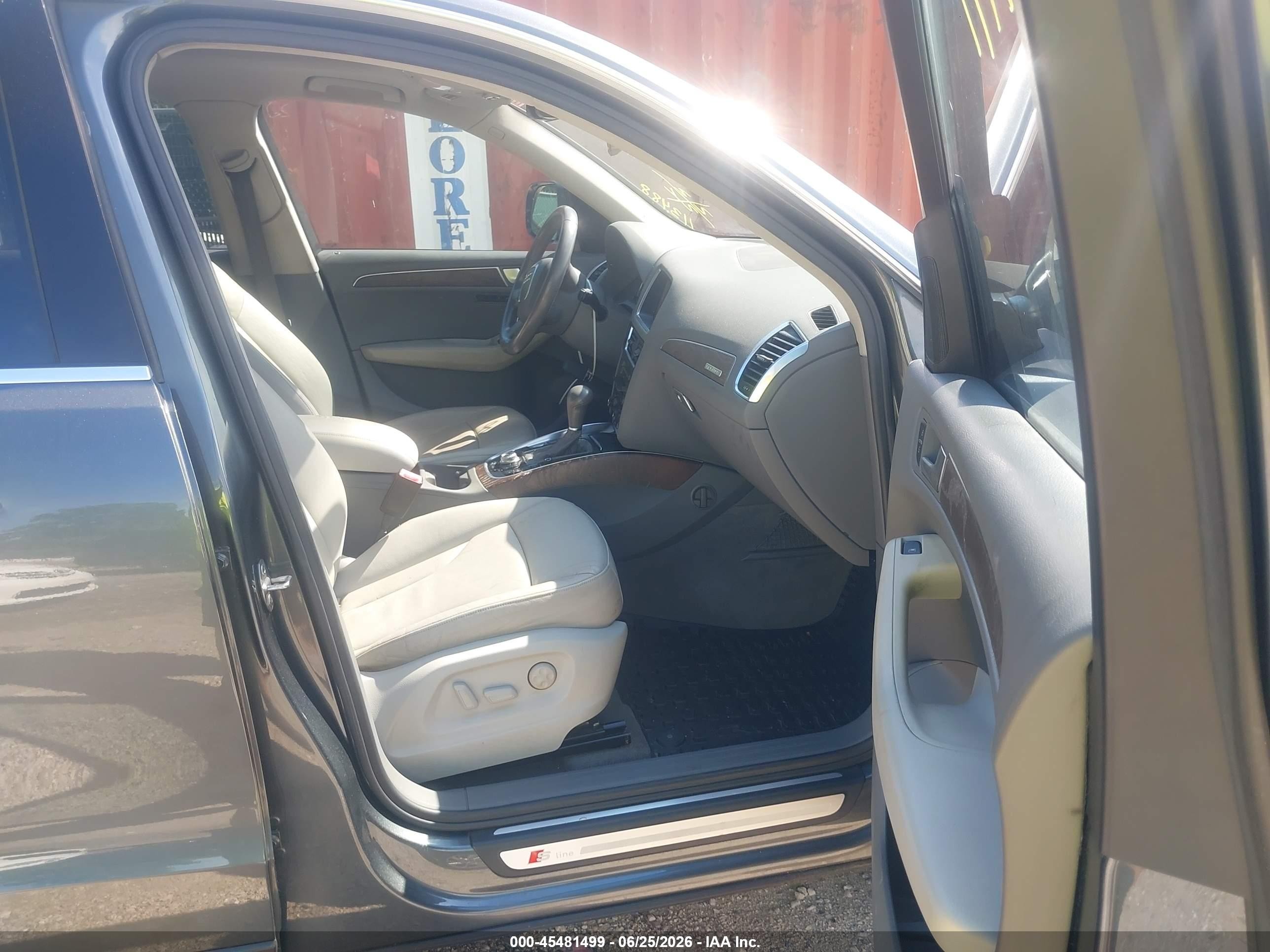 2012 Audi Q5 3.2 Premium Plus Gray vin: WA1DKAFP0CA093455