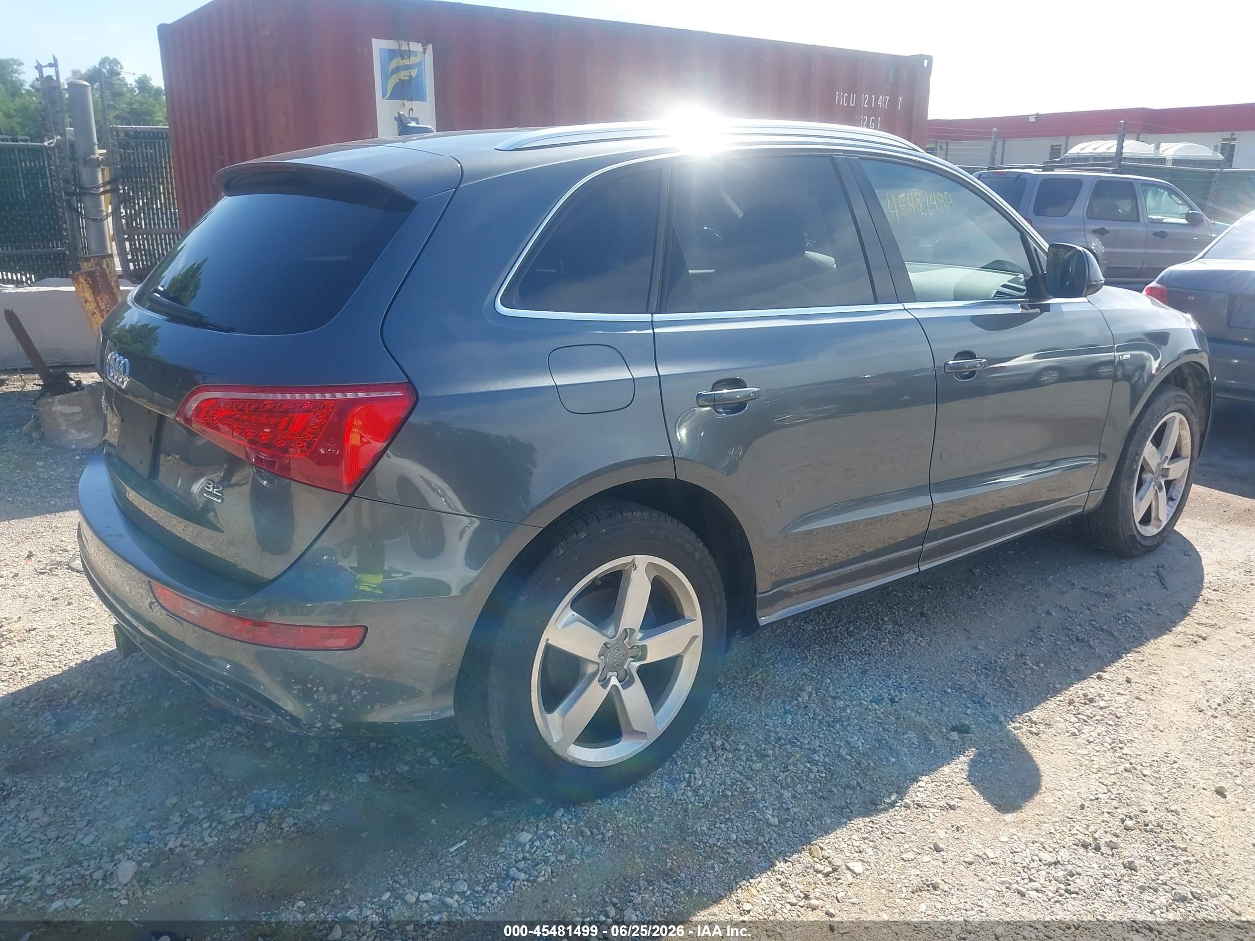 2012 Audi Q5 3.2 Premium Plus Gray vin: WA1DKAFP0CA093455