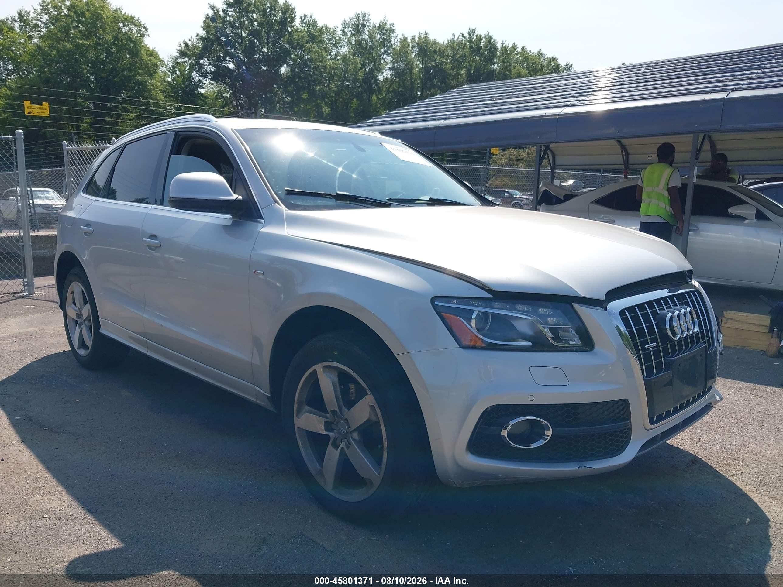 2011 Audi Q5 3.2 Premium Plus Silver vin: WA1DKAFP1BA090367