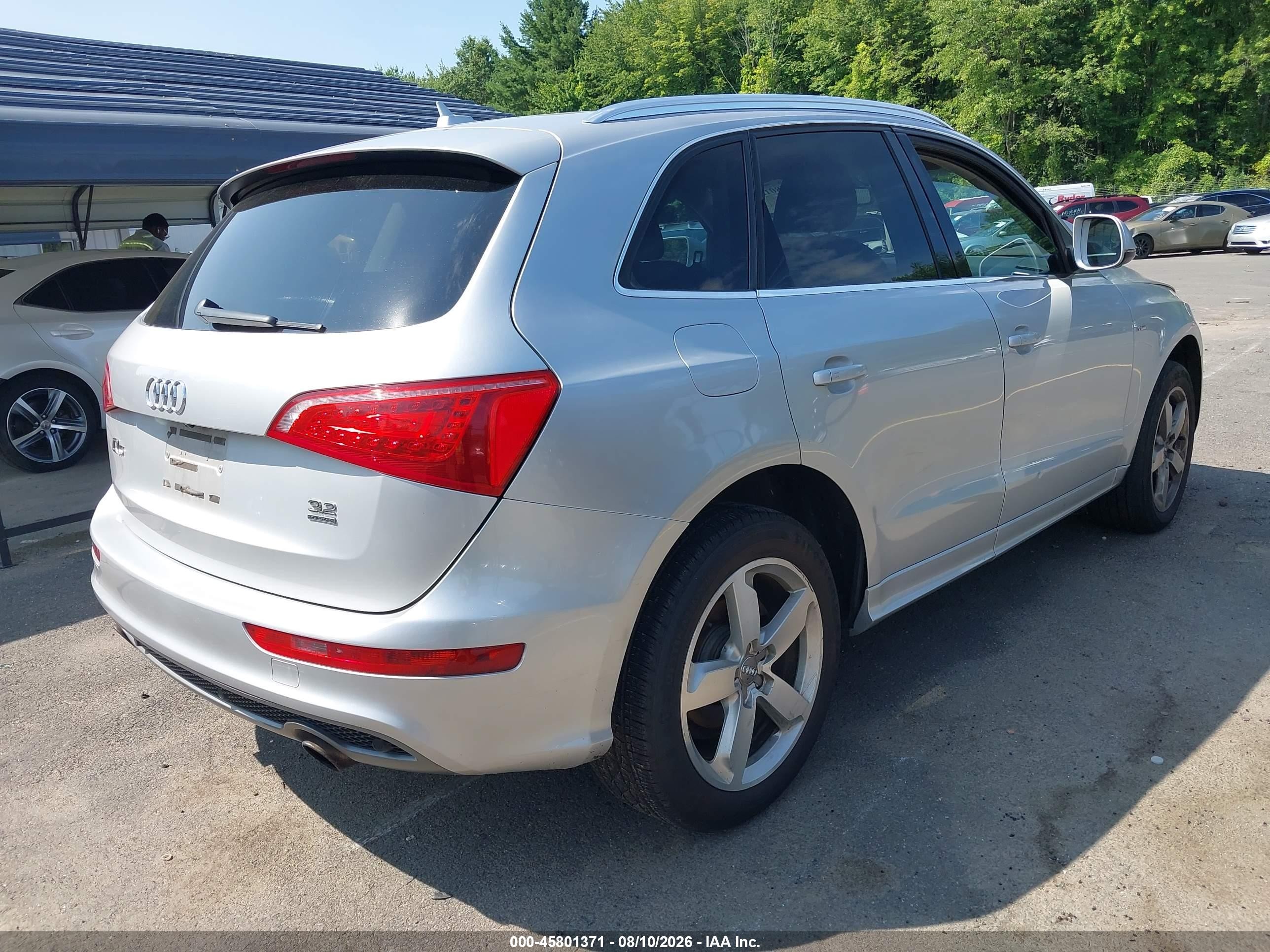 2011 Audi Q5 3.2 Premium Plus Silver vin: WA1DKAFP1BA090367