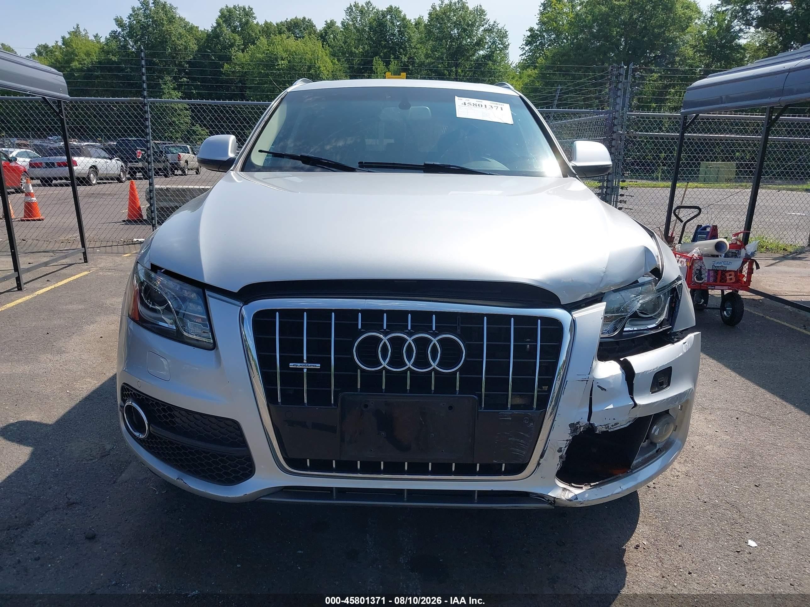 2011 Audi Q5 3.2 Premium Plus Silver vin: WA1DKAFP1BA090367