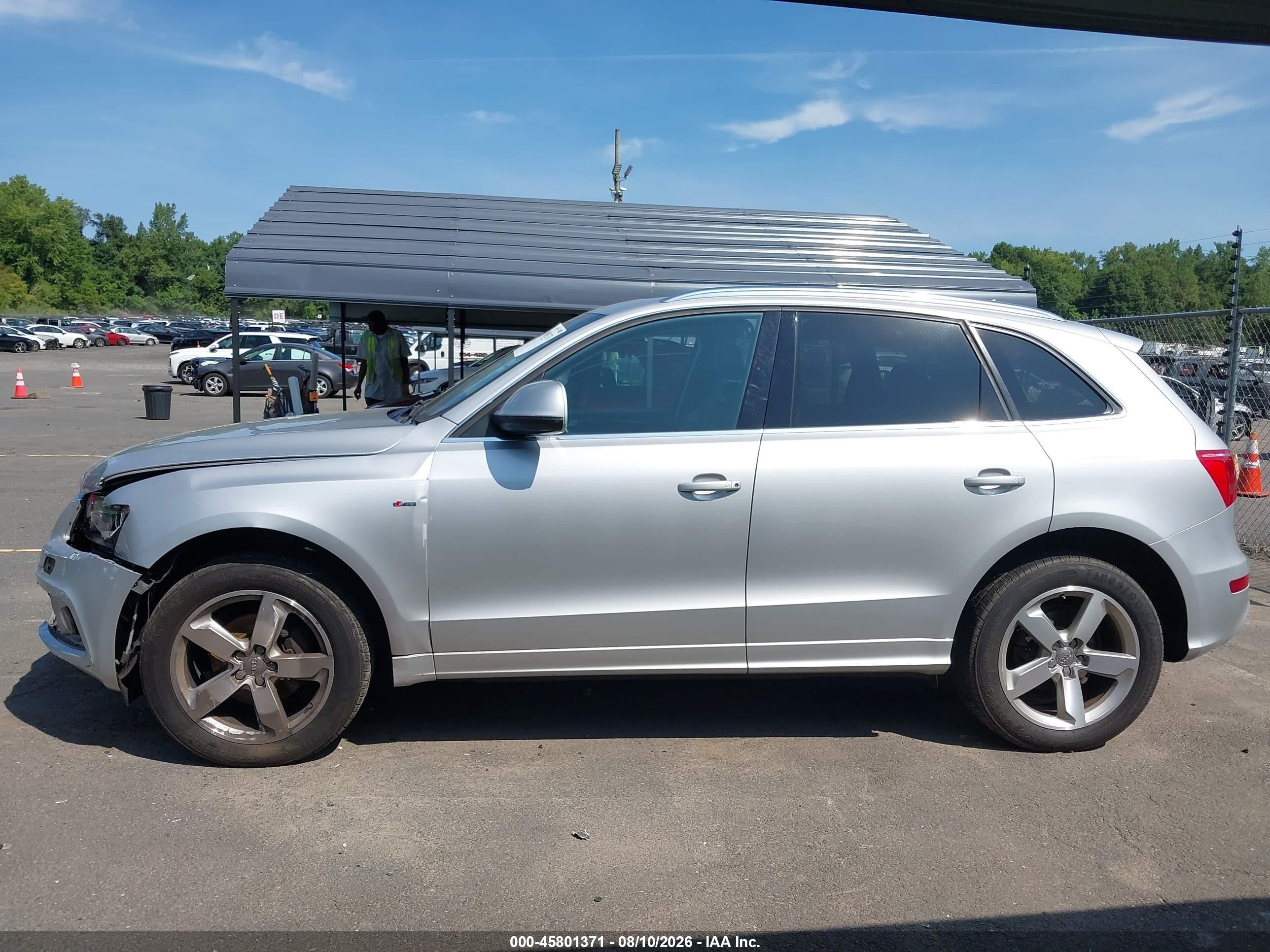 2011 Audi Q5 3.2 Premium Plus Silver vin: WA1DKAFP1BA090367
