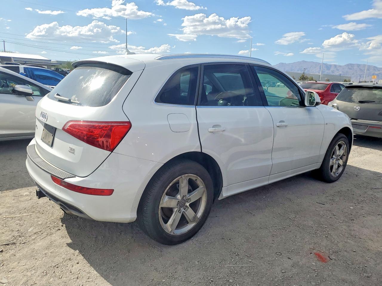 2012 Audi Q5 Premium Plus White vin: WA1DKAFP1CA085090