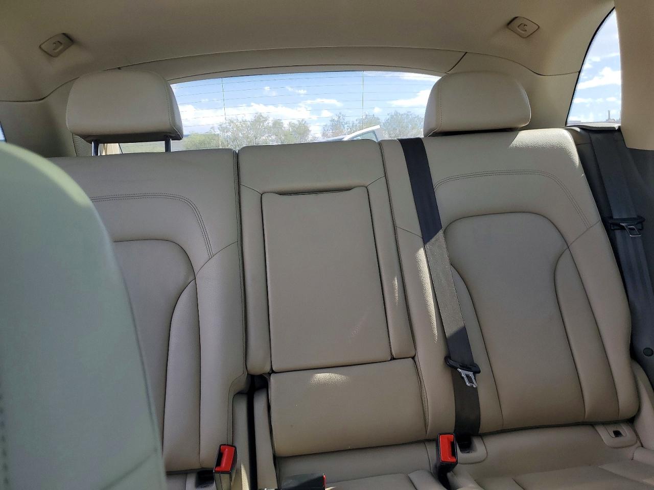 2012 Audi Q5 Premium Plus White vin: WA1DKAFP1CA085090