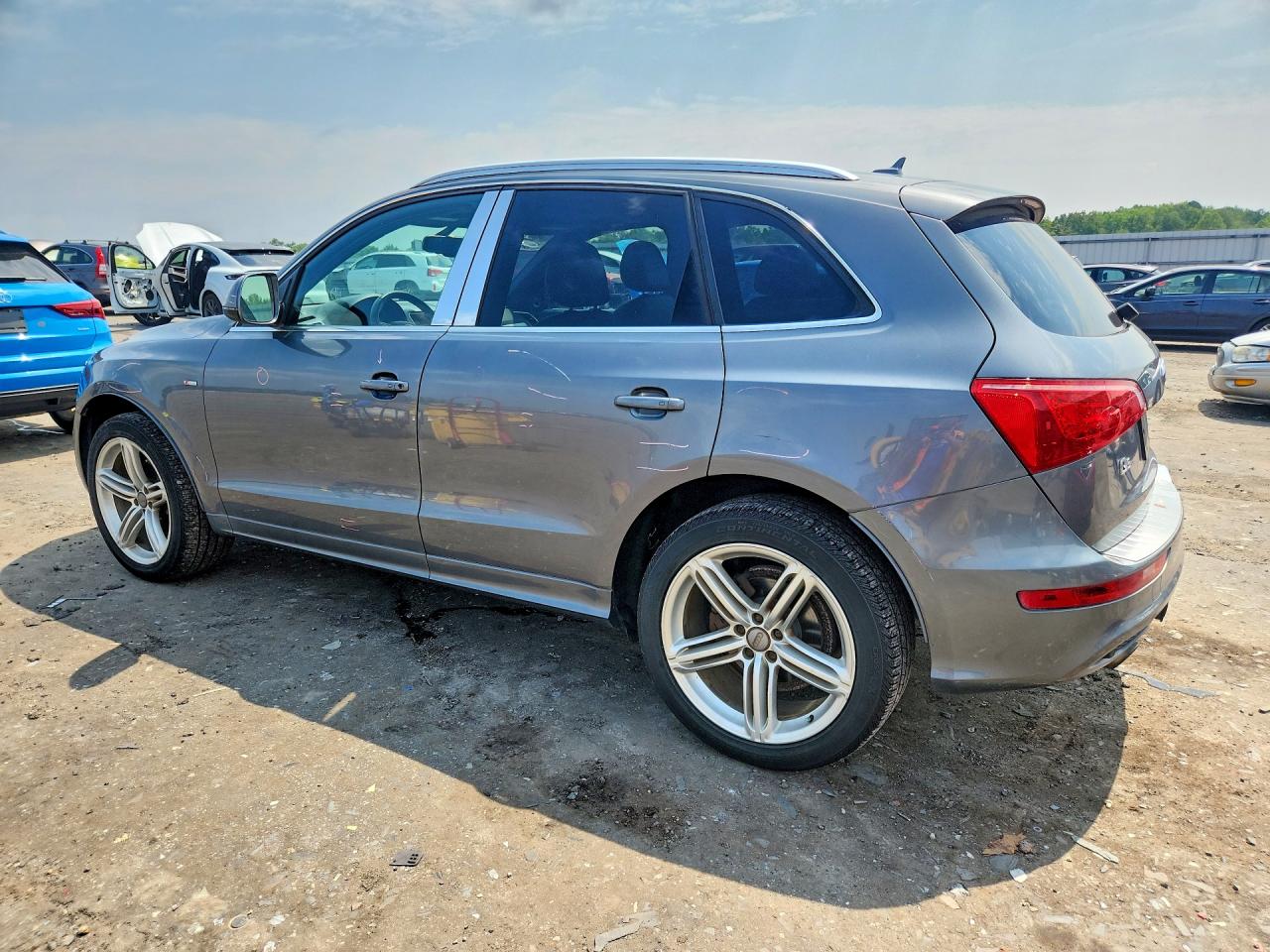2012 Audi Q5 Premium Plus Gray vin: WA1DKAFP2CA113124