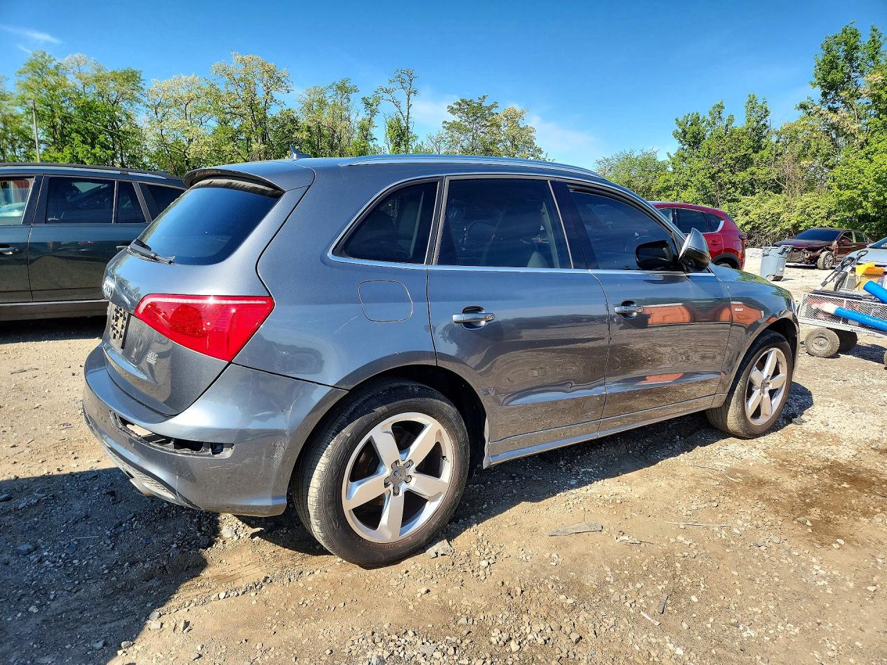 2012 Audi Q5 Premium Plus Серый vin: WA1DKAFP2CA131302