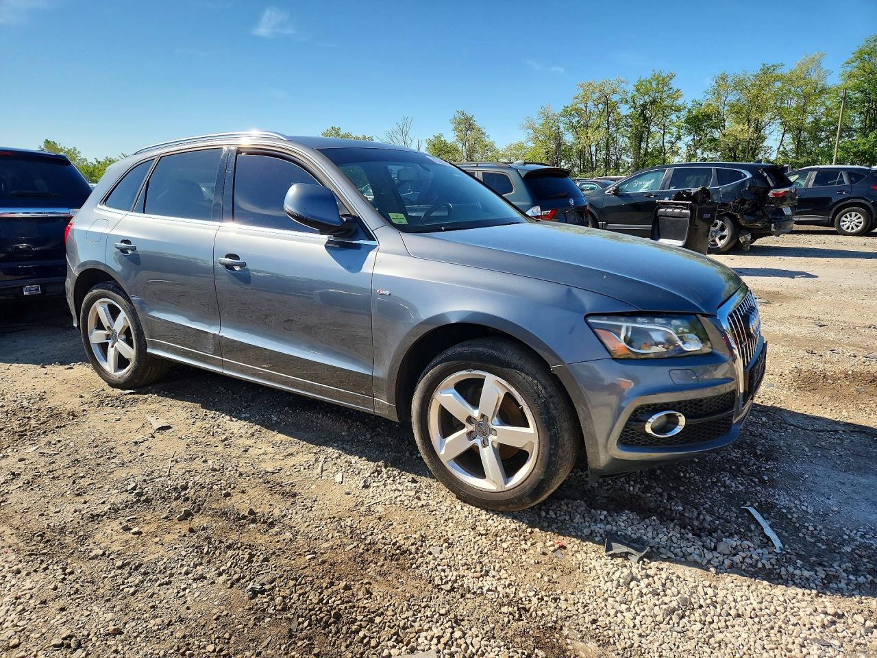 2012 Audi Q5 Premium Plus Серый vin: WA1DKAFP2CA131302