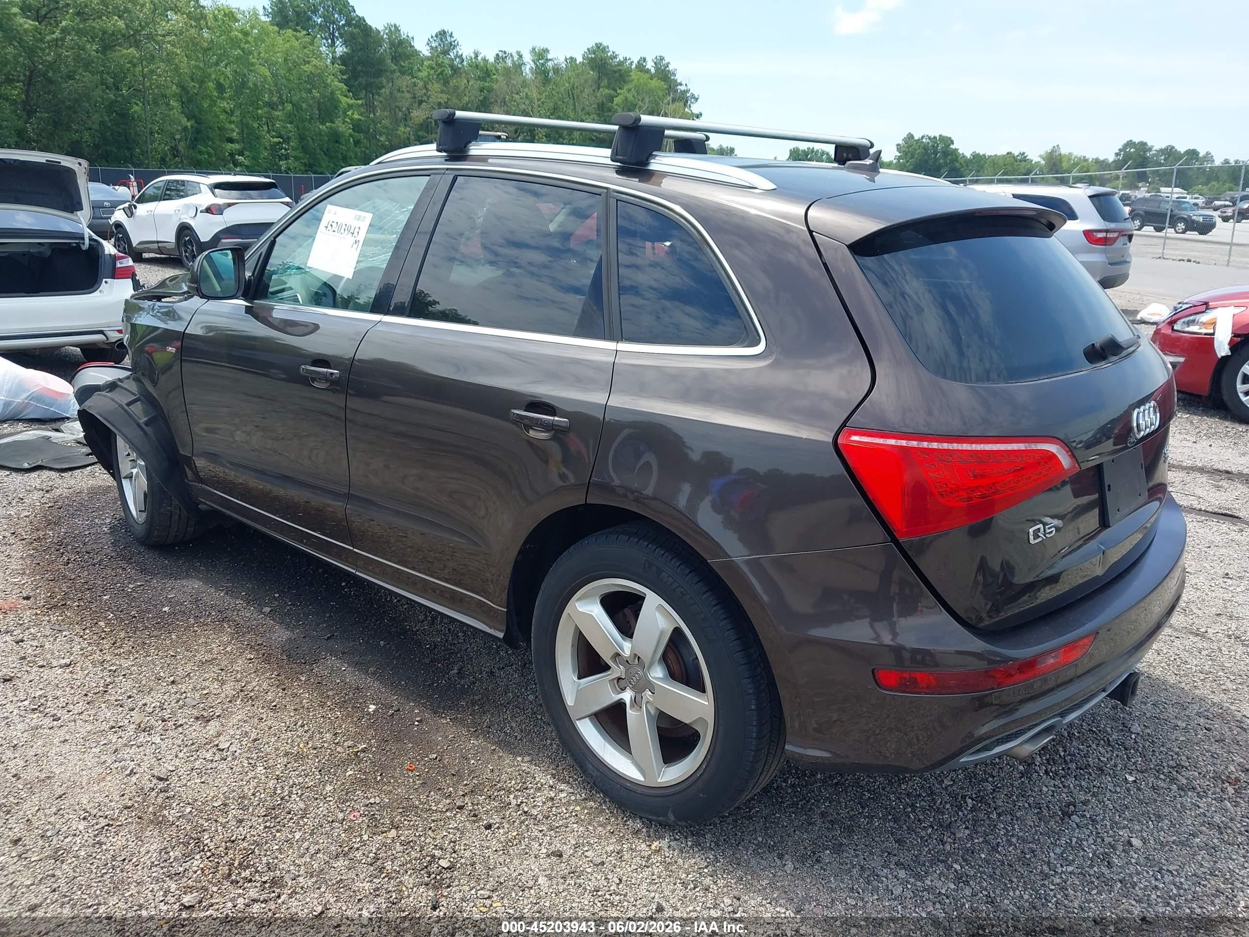2011 Audi Q5 3.2 Premium Plus Black vin: WA1DKAFP3BA008607