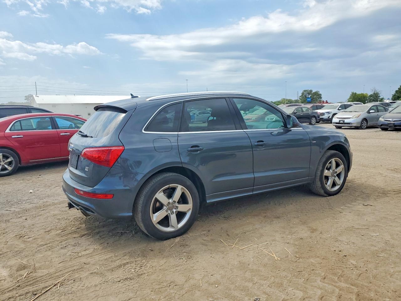2011 Audi Q5 Premium Plus Gray vin: WA1DKAFP3BA026623