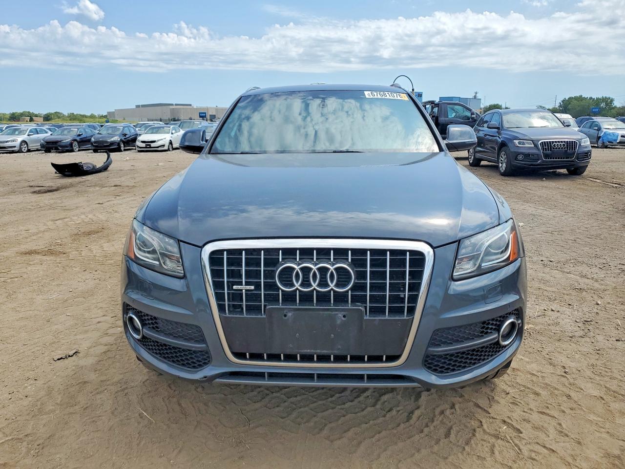 2011 Audi Q5 Premium Plus Gray vin: WA1DKAFP3BA026623