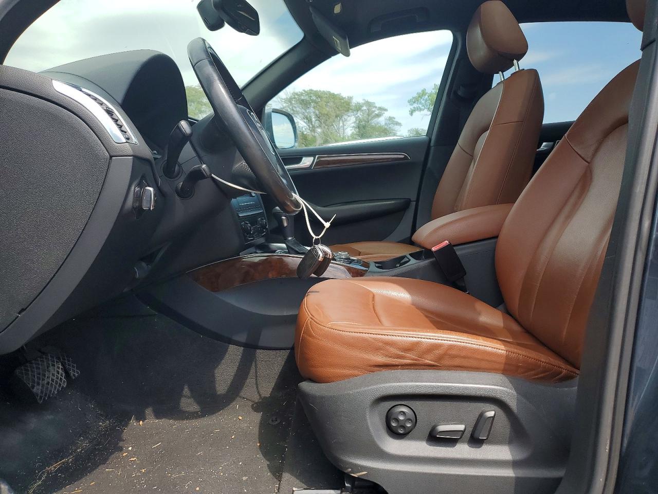 2011 Audi Q5 Premium Plus Gray vin: WA1DKAFP3BA026623