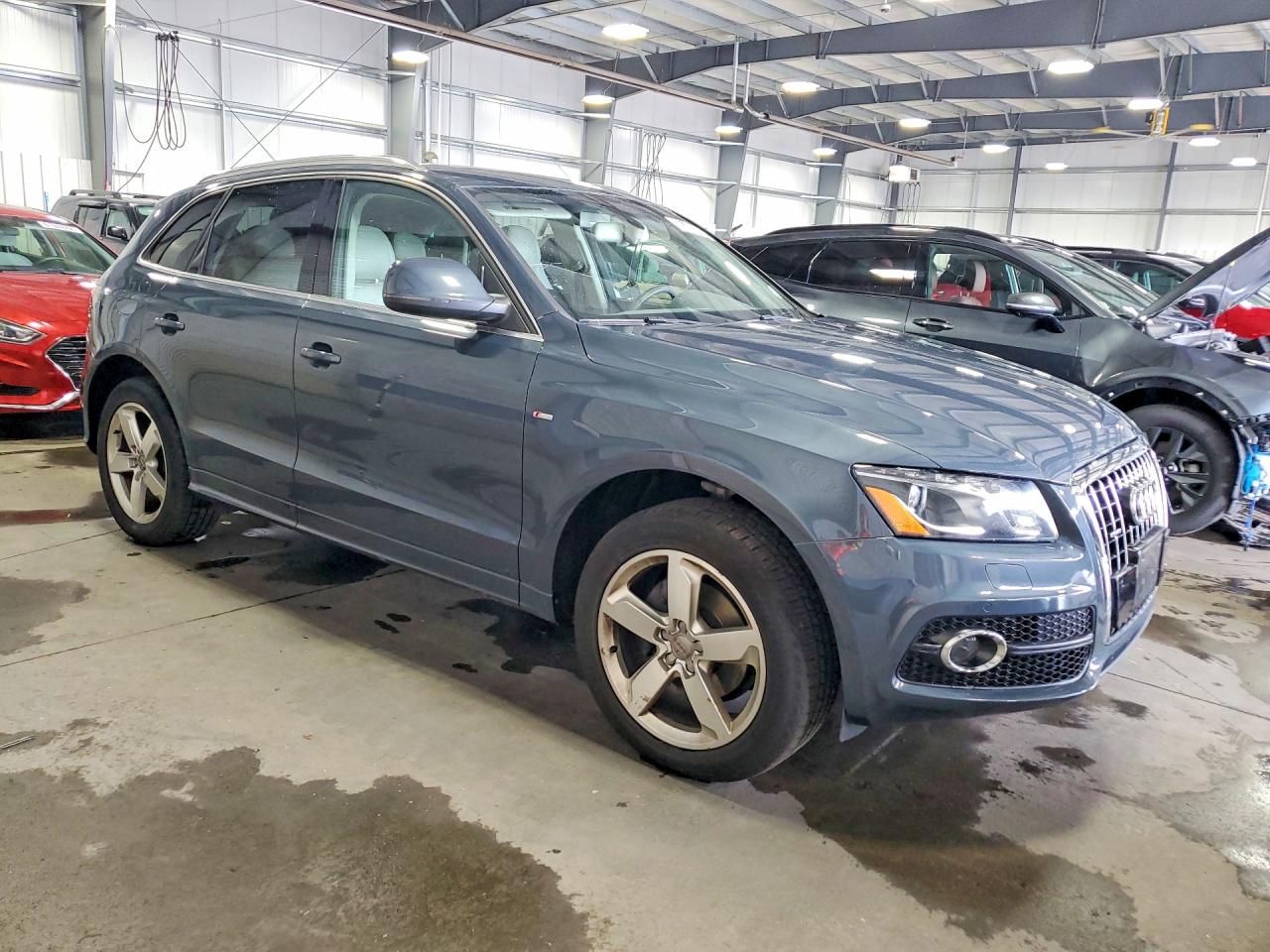2011 Audi Q5 Premium Plus Gray vin: WA1DKAFP5BA109552
