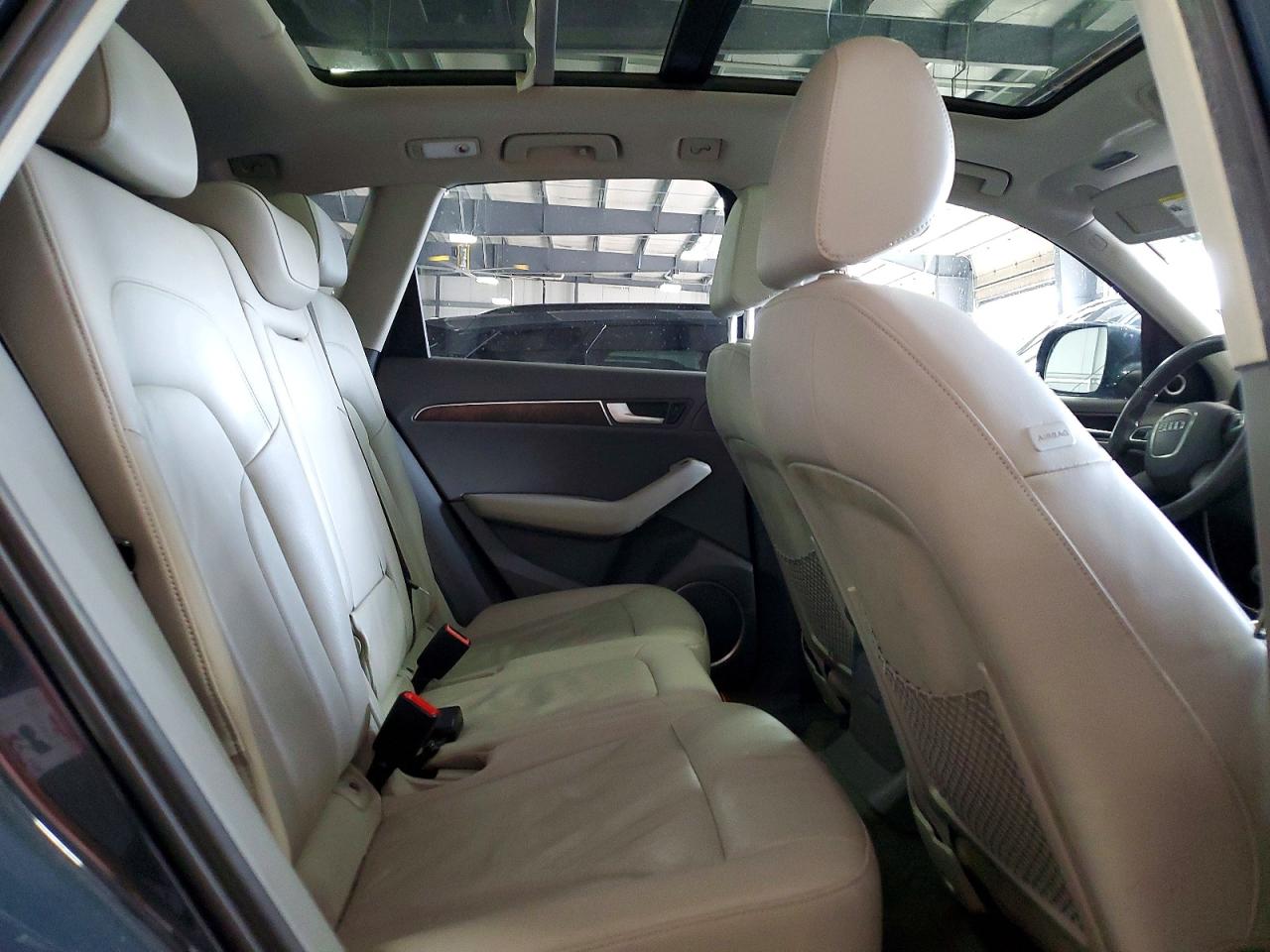 2011 Audi Q5 Premium Plus Gray vin: WA1DKAFP5BA109552