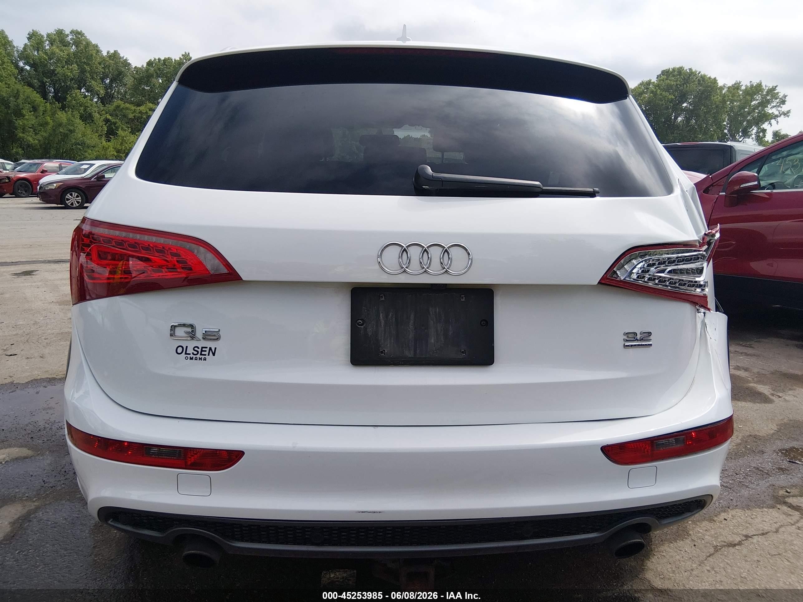 2012 Audi Q5 3.2 Premium Plus White vin: WA1DKAFP5CA060838