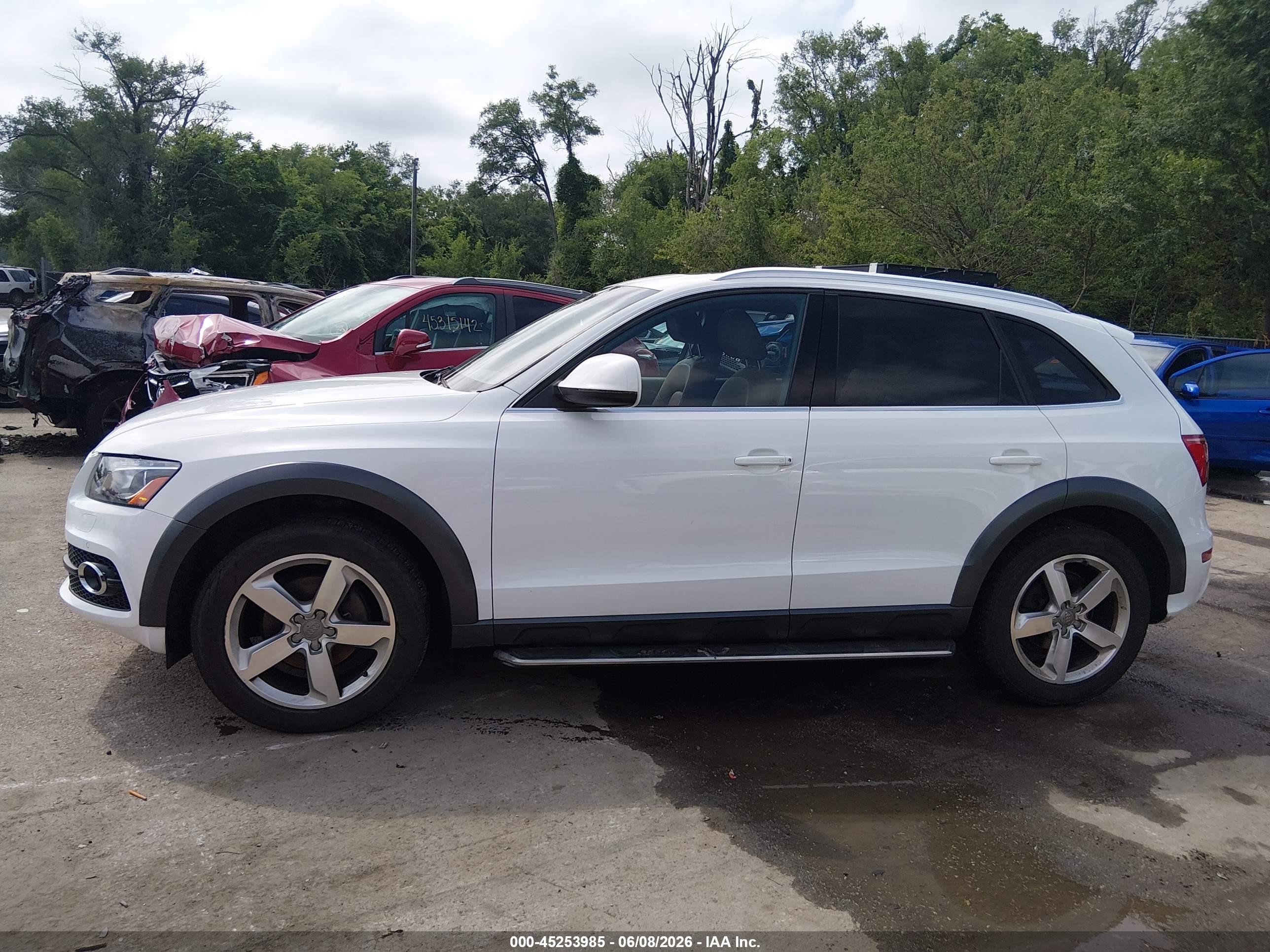 2012 Audi Q5 3.2 Premium Plus White vin: WA1DKAFP5CA060838