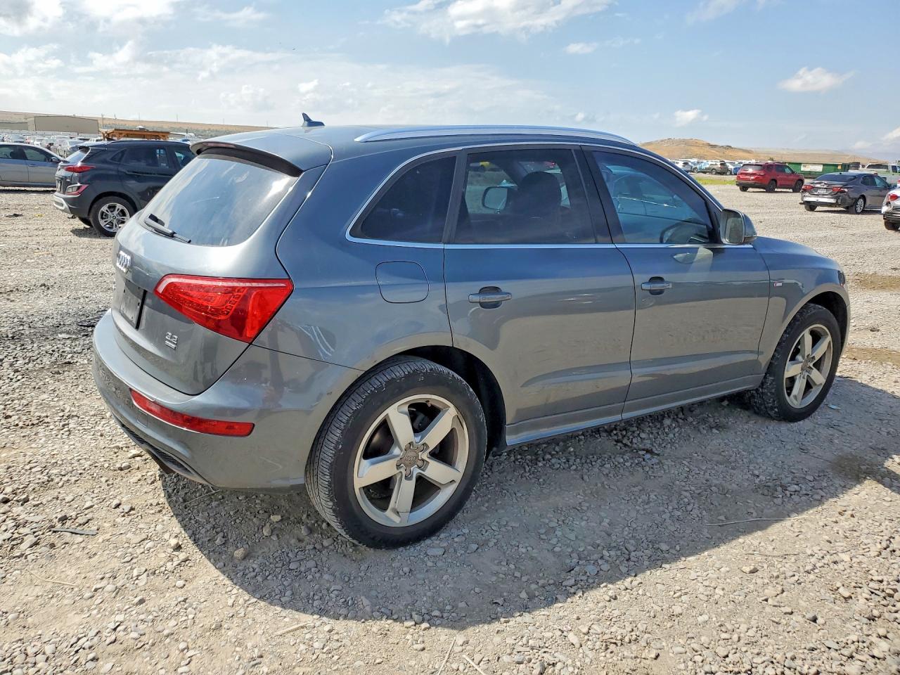2012 Audi Q5 Premium Plus Gray vin: WA1DKAFP5CA065036