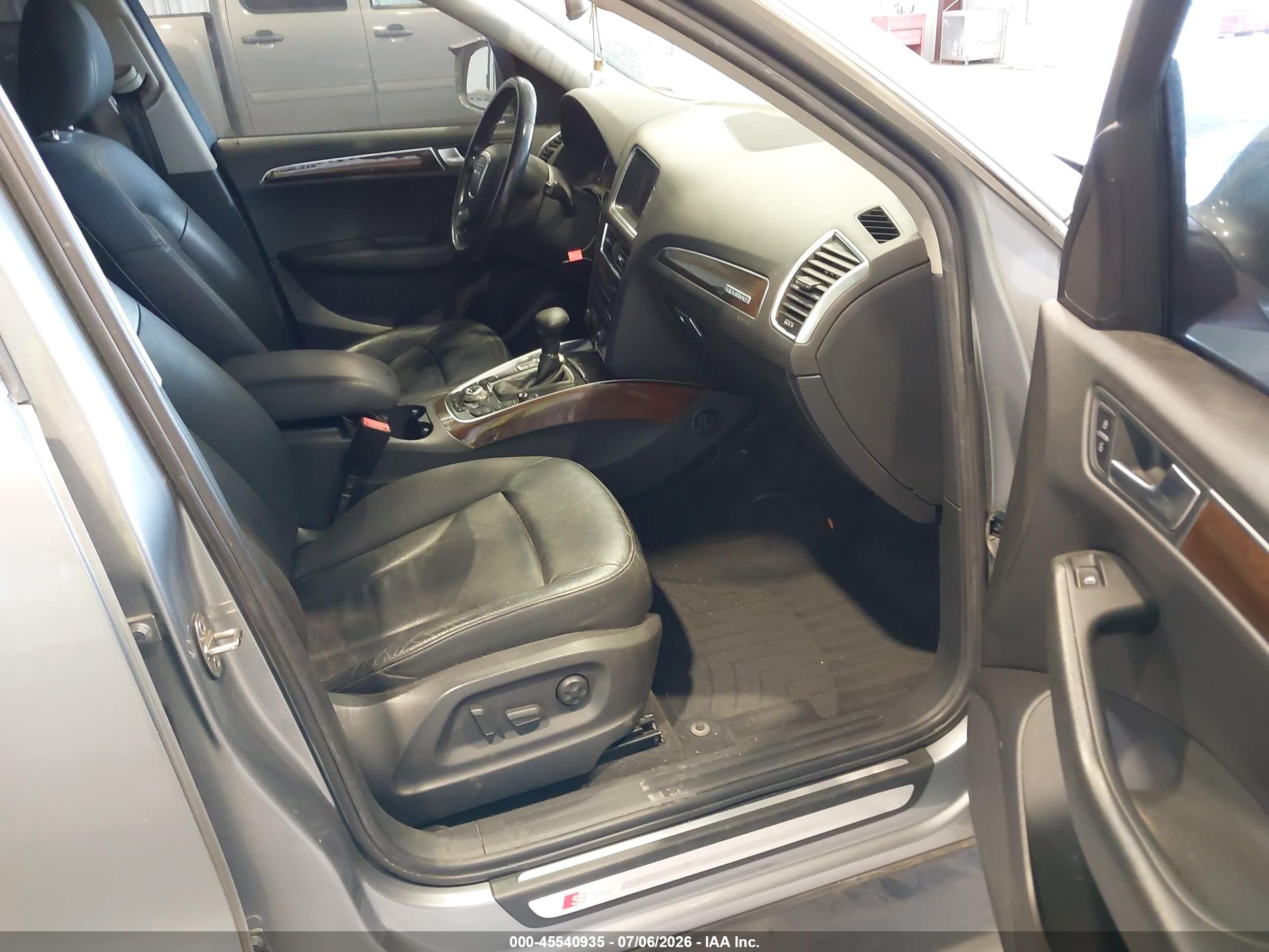 2011 Audi Q5 3.2 Premium Plus Silver vin: WA1DKAFP6BA001330
