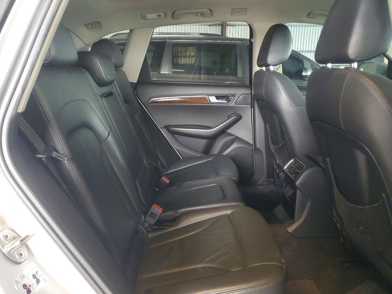 2011 Audi Q5 Premium Plus Gray vin: WA1DKAFP6BA037955