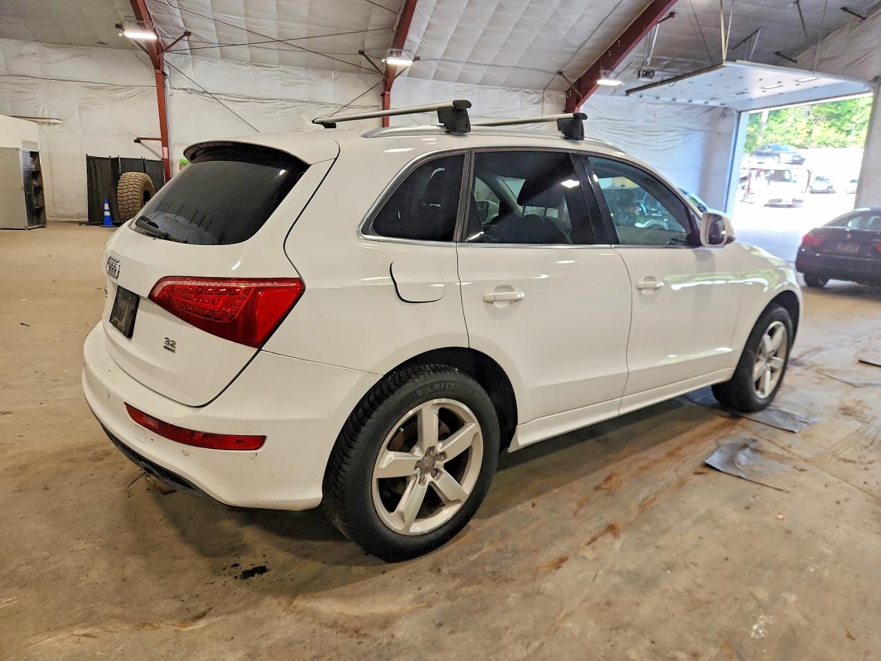 2012 Audi Q5 Premium Plus White vin: WA1DKAFP6CA023460