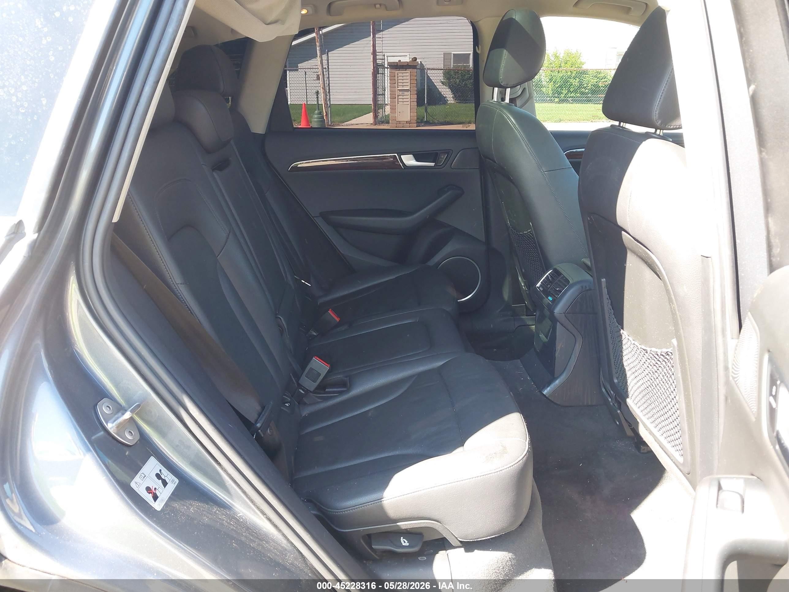 2012 Audi Q5 3.2 Premium Plus Gray vin: WA1DKAFP7CA086616