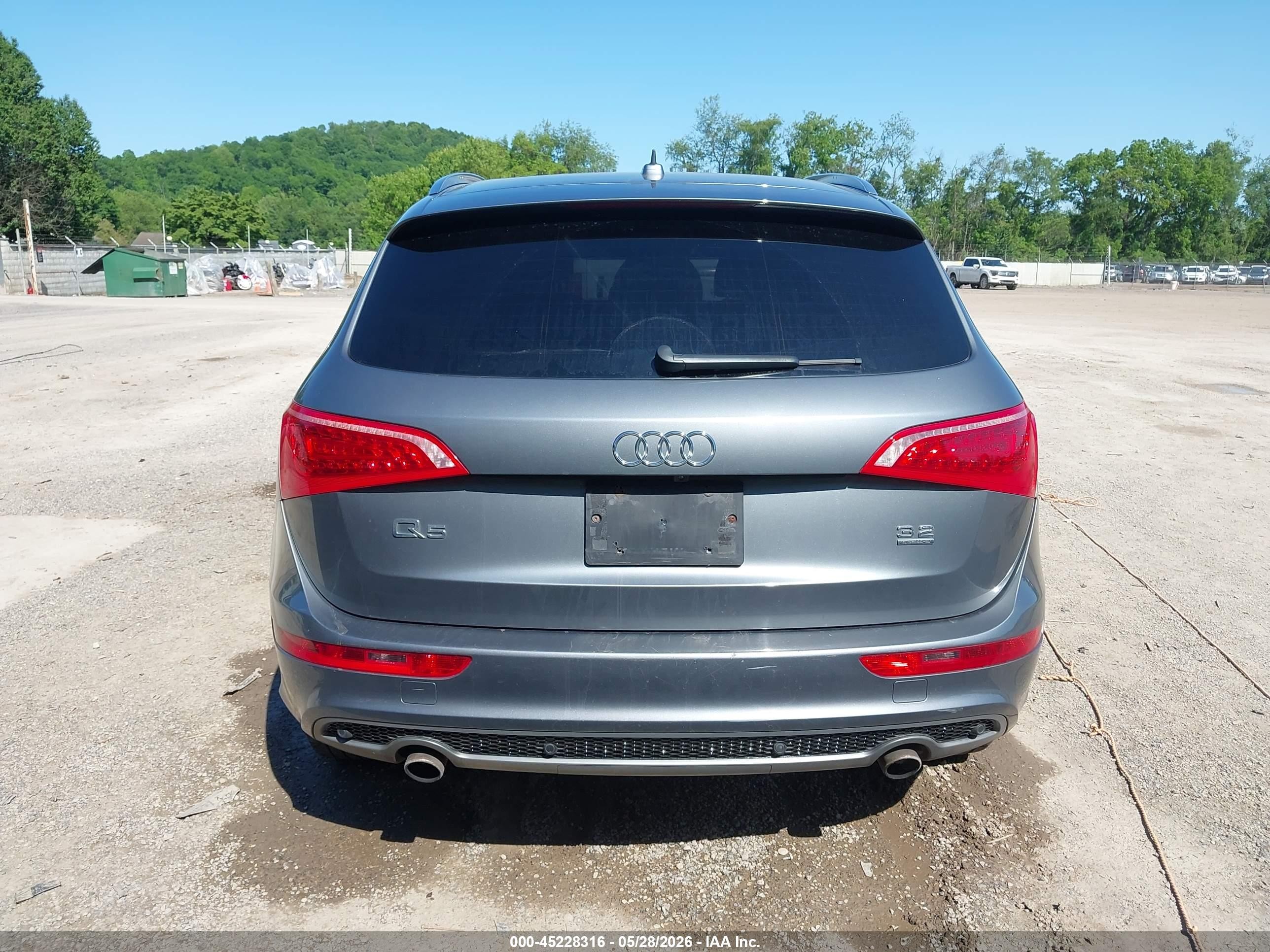 2012 Audi Q5 3.2 Premium Plus Gray vin: WA1DKAFP7CA086616