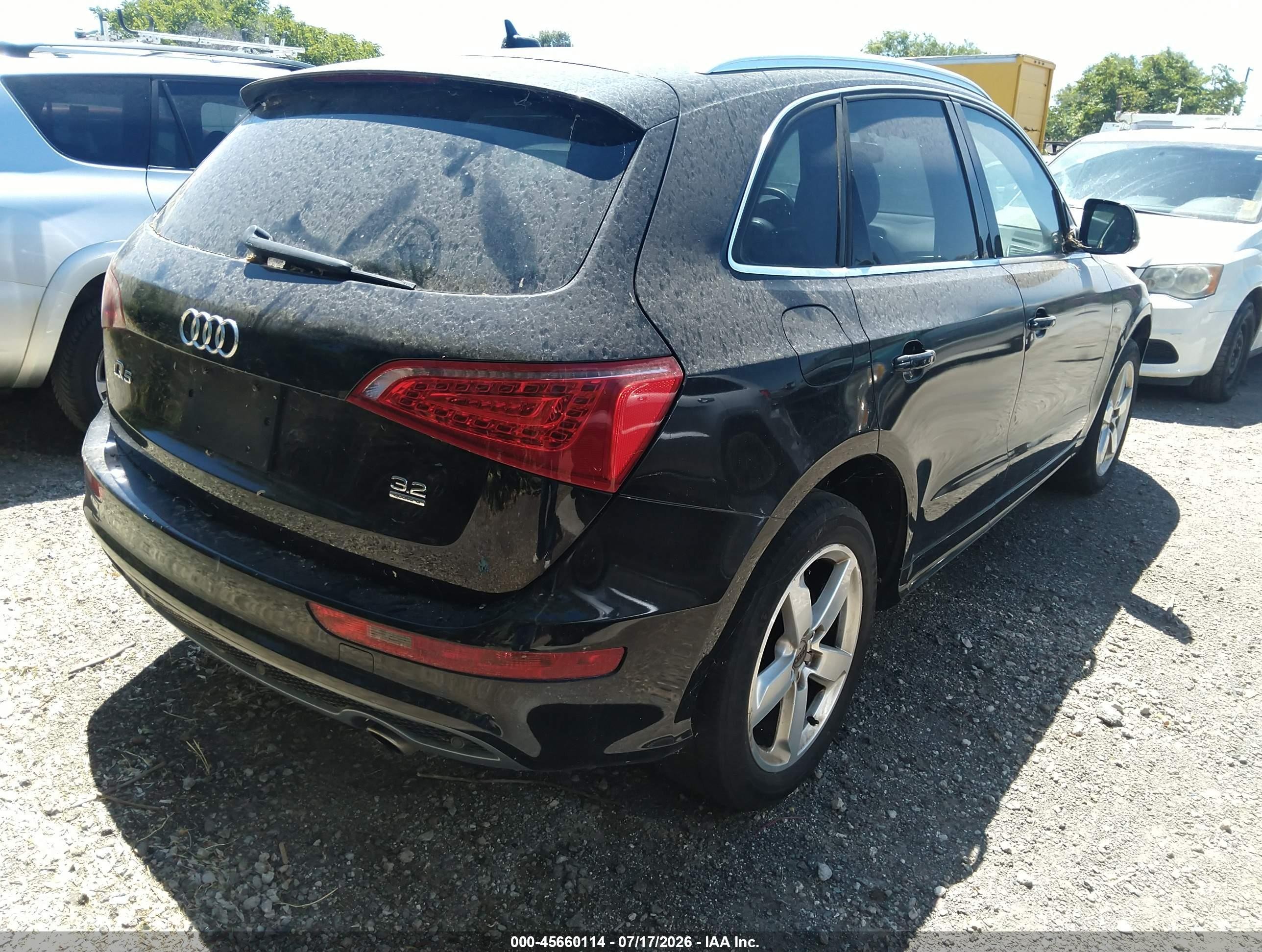 2012 Audi Q5 3.2 Premium Plus Black vin: WA1DKAFP7CA132929