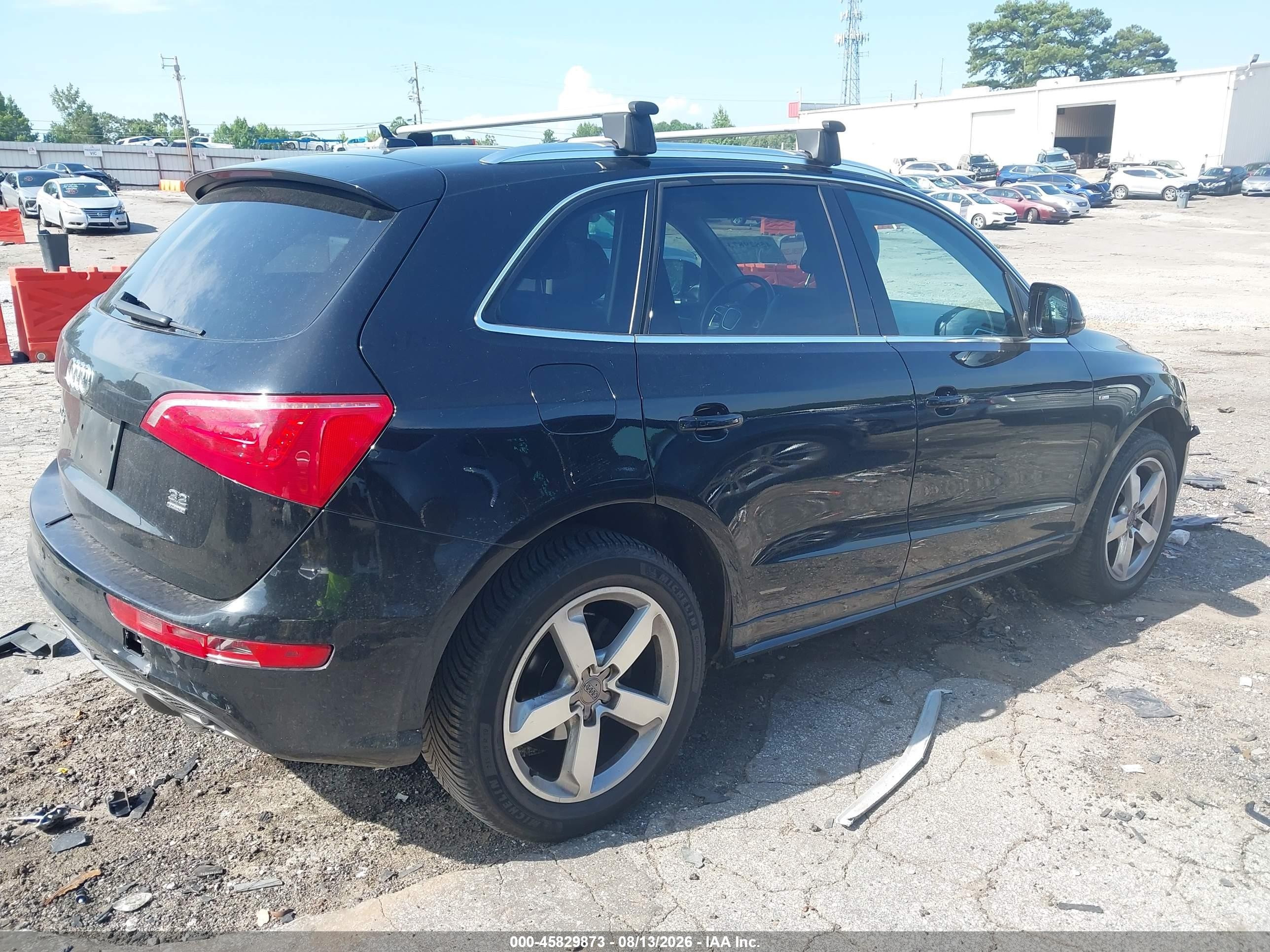2011 Audi Q5 3.2 Premium Plus Черный vin: WA1DKAFP8BA035317