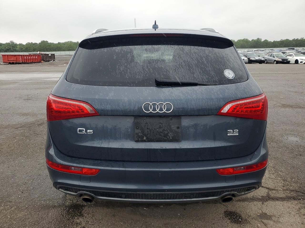 2011 Audi Q5 Premium Plus Gray vin: WA1DKAFP8BA080144
