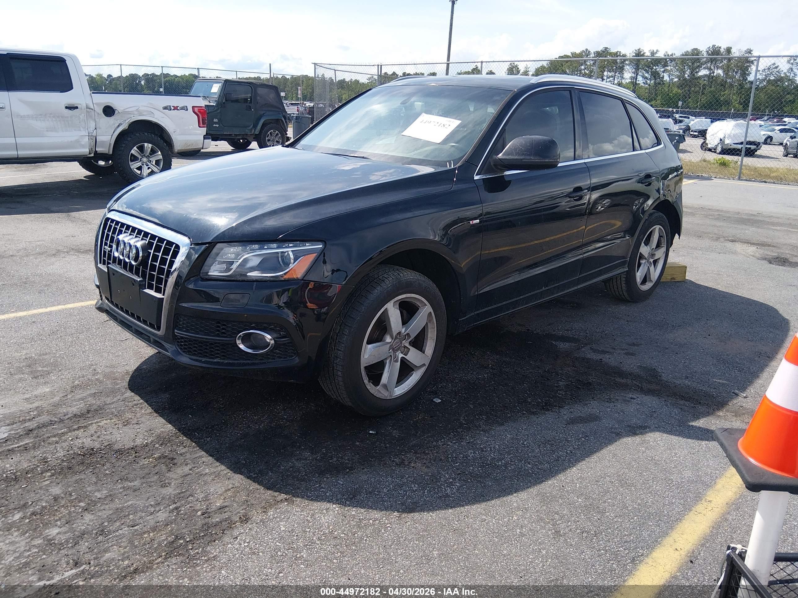 2011 Audi Q5 3.2 Premium Plus Black vin: WA1DKAFP8BA091614
