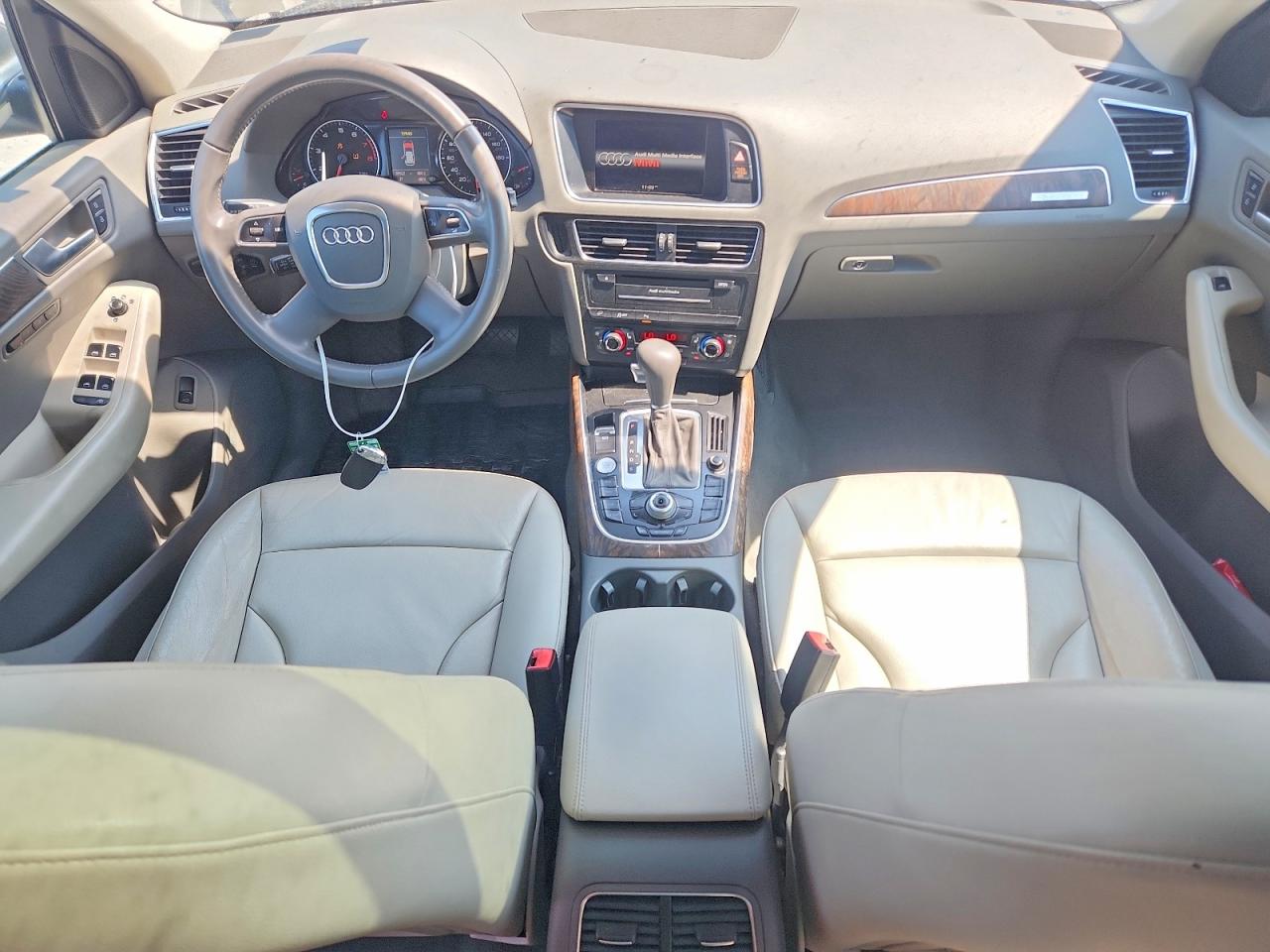 2012 Audi Q5 Premium Plus Серый vin: WA1DKAFP8CA035156