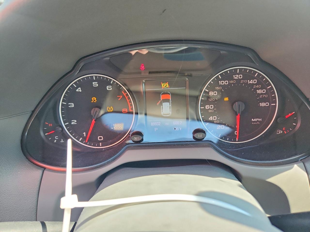 2012 Audi Q5 Premium Plus Серый vin: WA1DKAFP8CA035156
