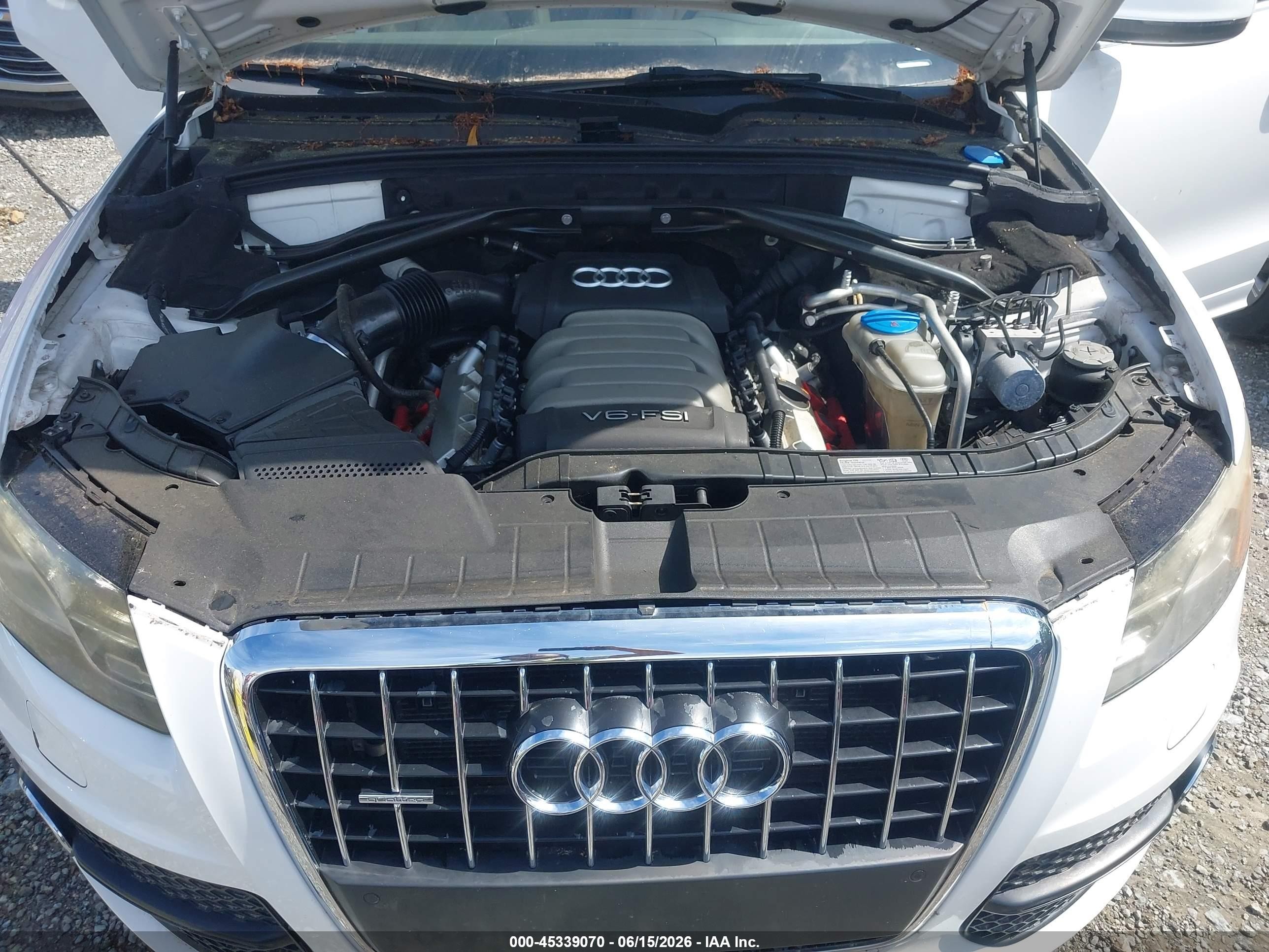 2011 Audi Q5 3.2 Premium Plus White vin: WA1DKAFP9BA050392