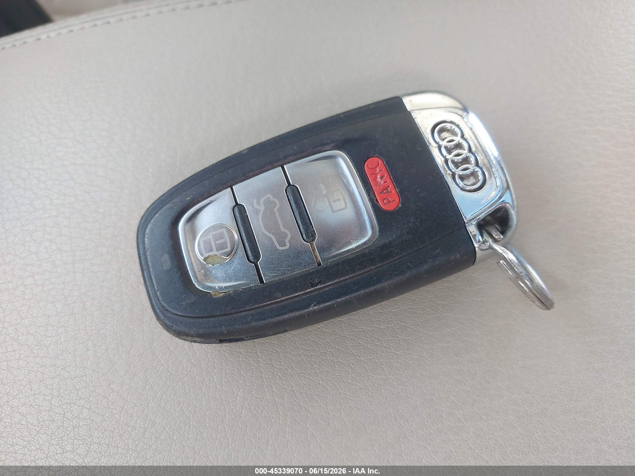 2011 Audi Q5 3.2 Premium Plus White vin: WA1DKAFP9BA050392
