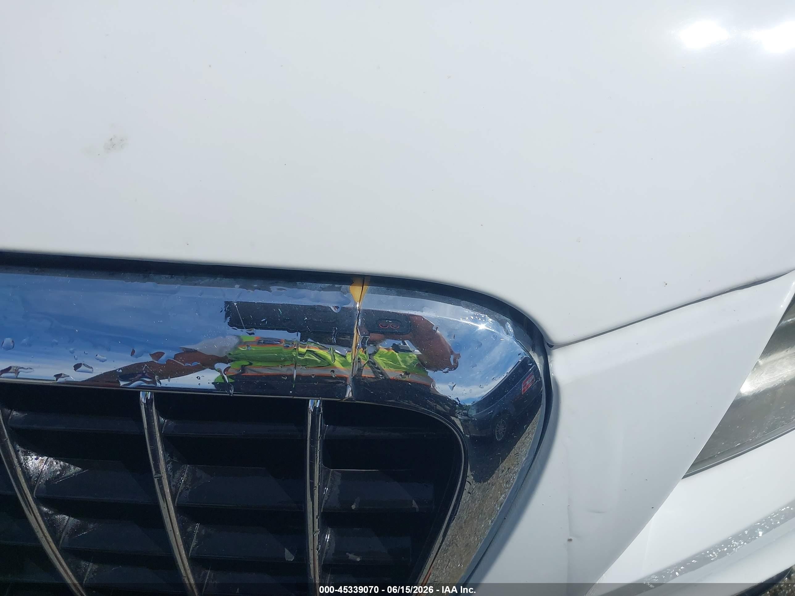 2011 Audi Q5 3.2 Premium Plus White vin: WA1DKAFP9BA050392
