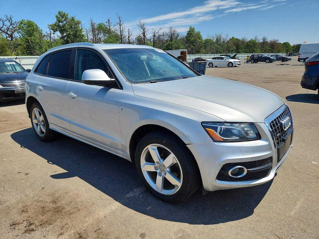2012 Audi Q5 Premium Plus Silver vin: WA1DKAFP9CA114934